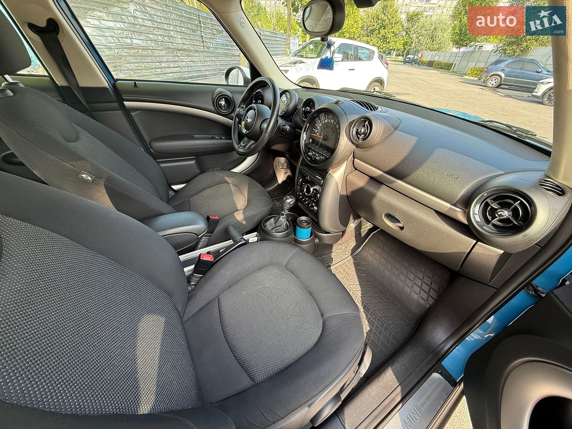 MINI Countryman 2016 VIN WMWZB31060WS63041 фото оголошення 22 з 29