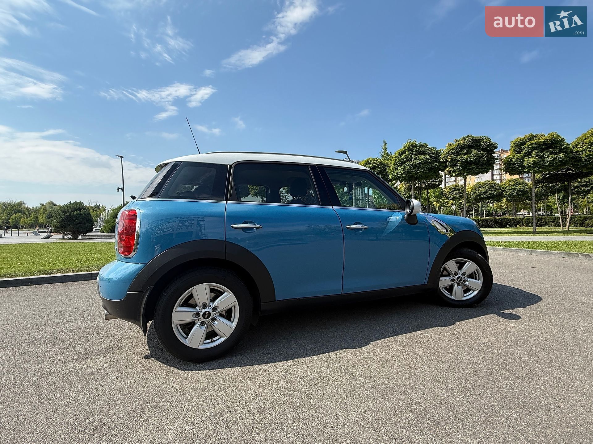 MINI Countryman 2016 VIN WMWZB31060WS63041 фото оголошення 7 з 29