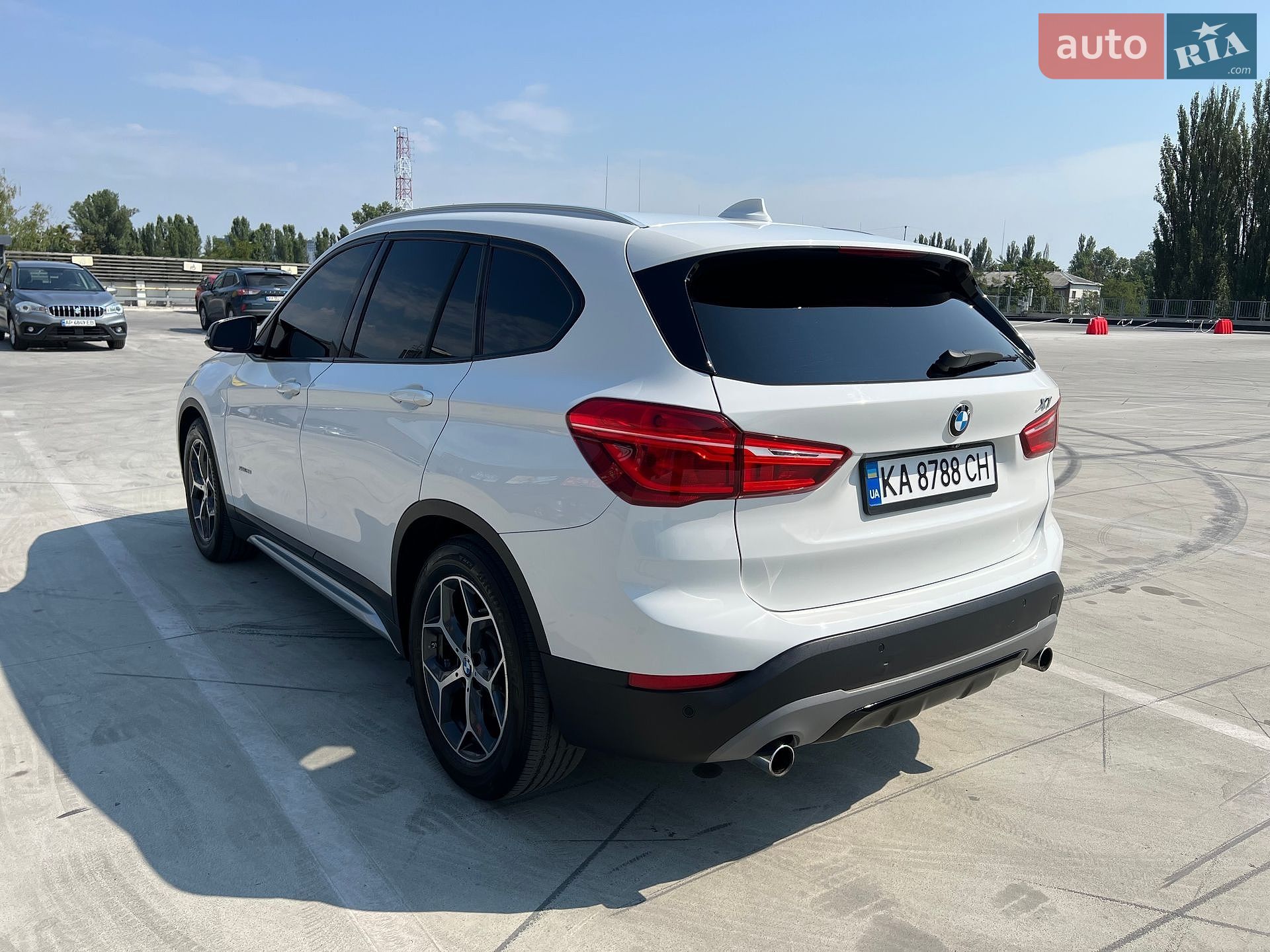 BMW X1 2017 VIN WBXHU7C30H5H37421 фото оголошення 5 з 16
