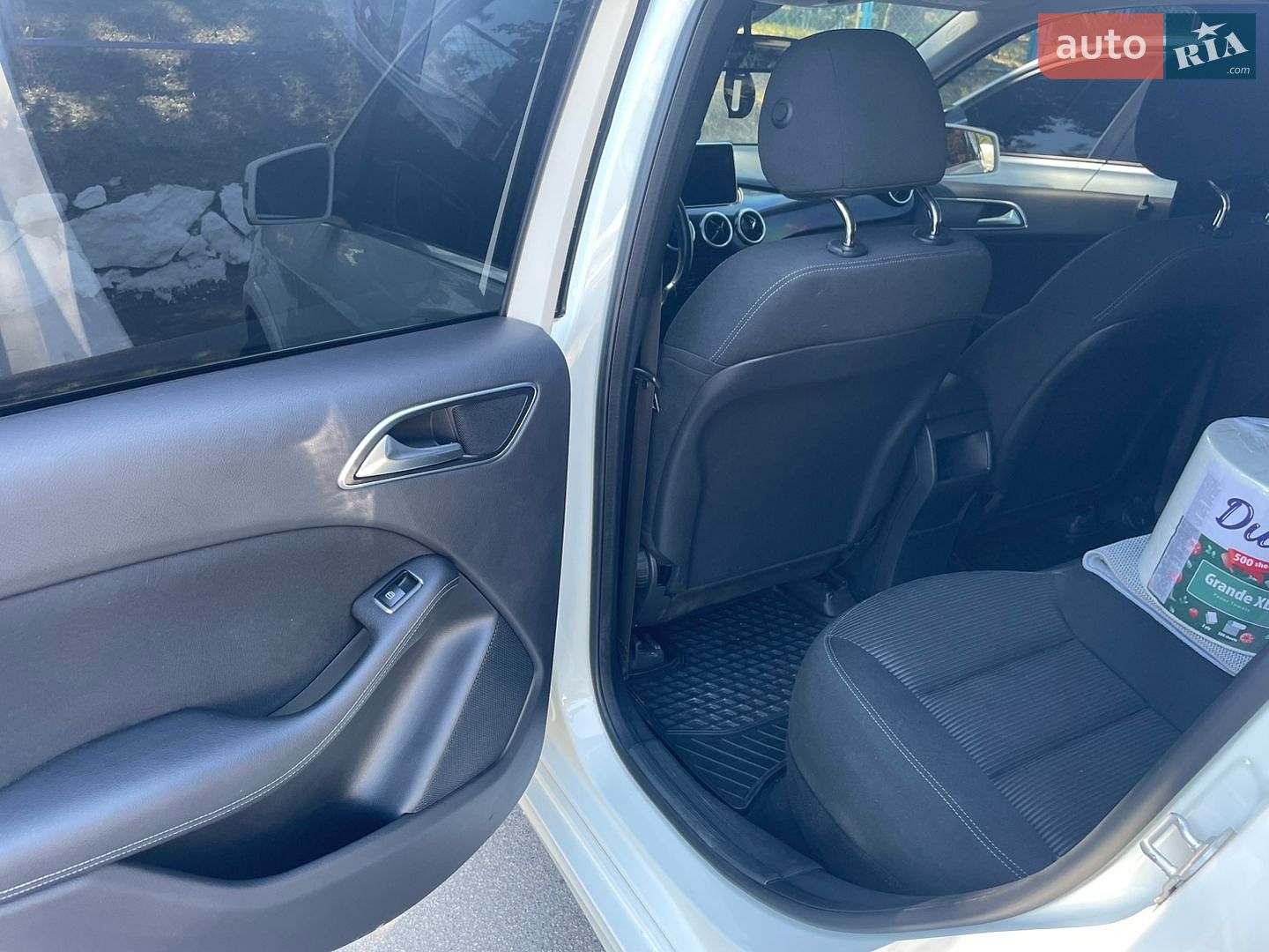 Mercedes-Benz B-Class 2015 VIN WDD2428901J005832 фото оголошення 5 з 12