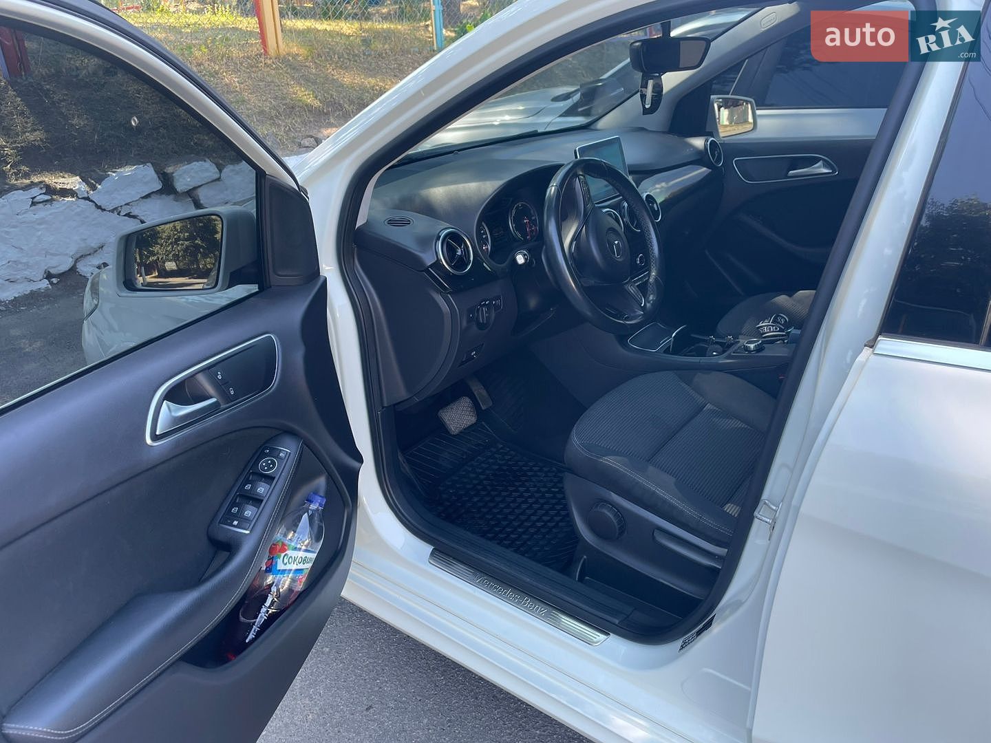 Mercedes-Benz B-Class 2015 VIN WDD2428901J005832 фото оголошення 6 з 12