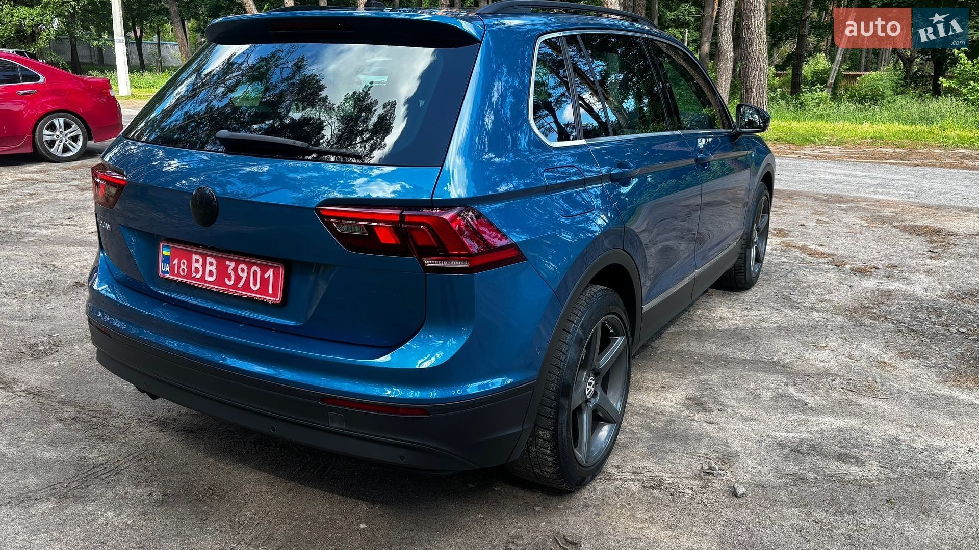 Volkswagen Tiguan 2018 VIN WVGZZZ5NZJW446511 фото оголошення 7 з 26