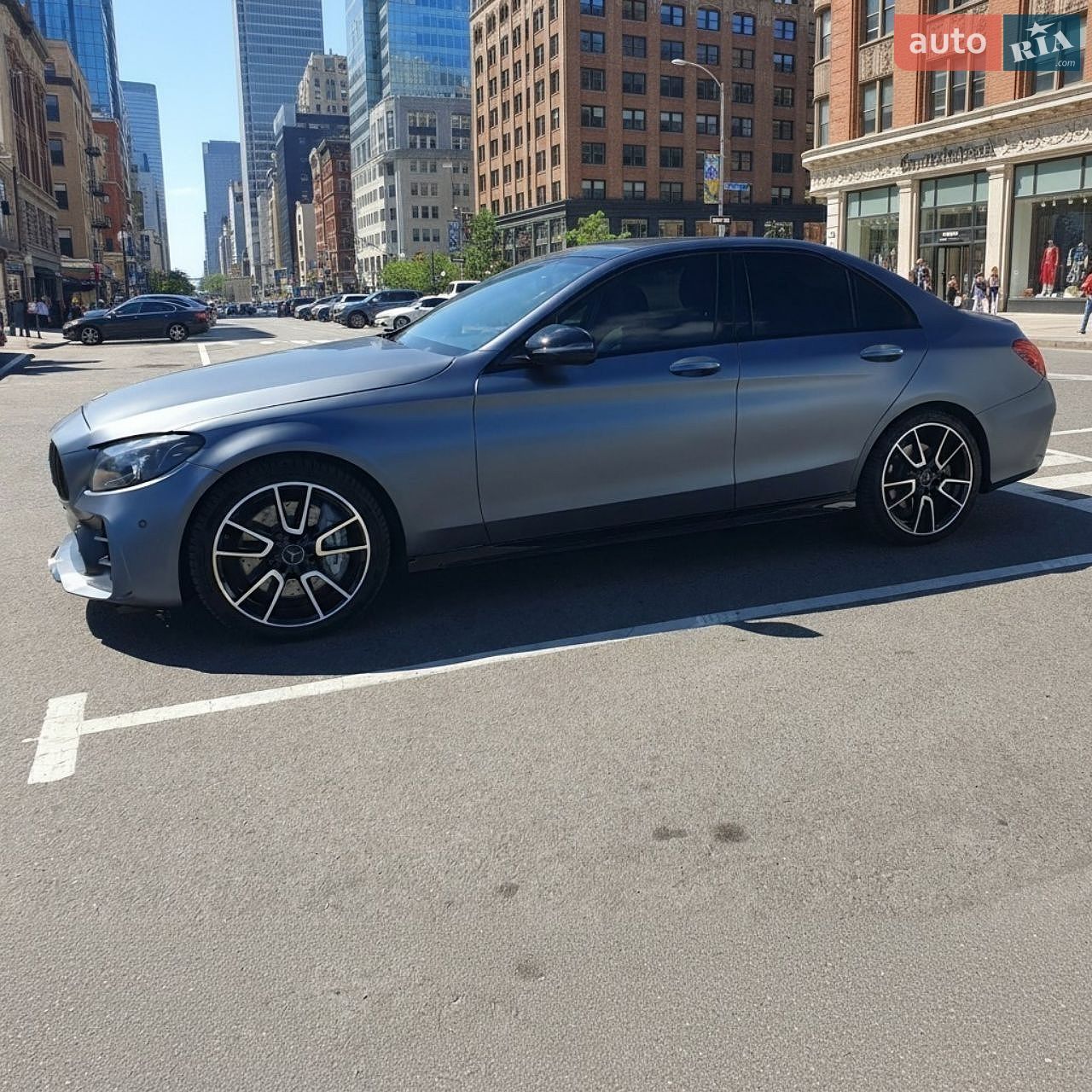 Mercedes-Benz C-Class 2018 VIN 55SWF6EB1JU274380 фото оголошення 3 з 11