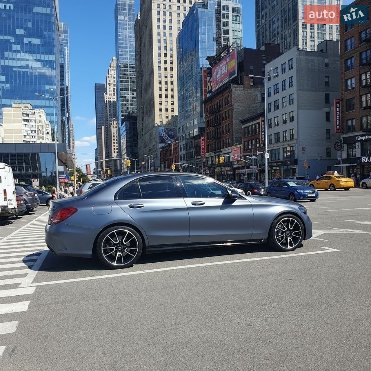 Mercedes-Benz C-Class 2018 VIN 55SWF6EB1JU274380 фото оголошення 2 з 11