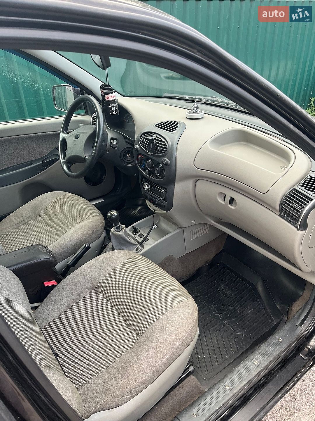 ВАЗ / Lada 1119 Калина 2010 VIN XTA111930A0113536 фото оголошення 3 з 22