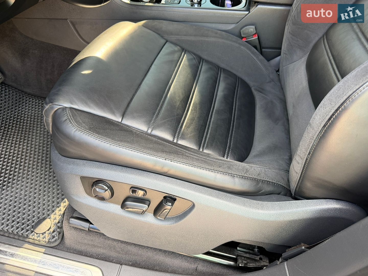 Volkswagen Touareg 2013 VIN WVGZZZ7PZED001762 фото оголошення 25 з 59