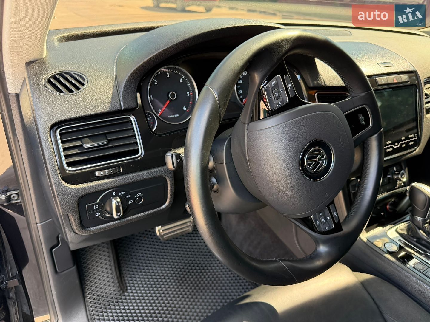 Volkswagen Touareg 2013 VIN WVGZZZ7PZED001762 фото оголошення 26 з 59