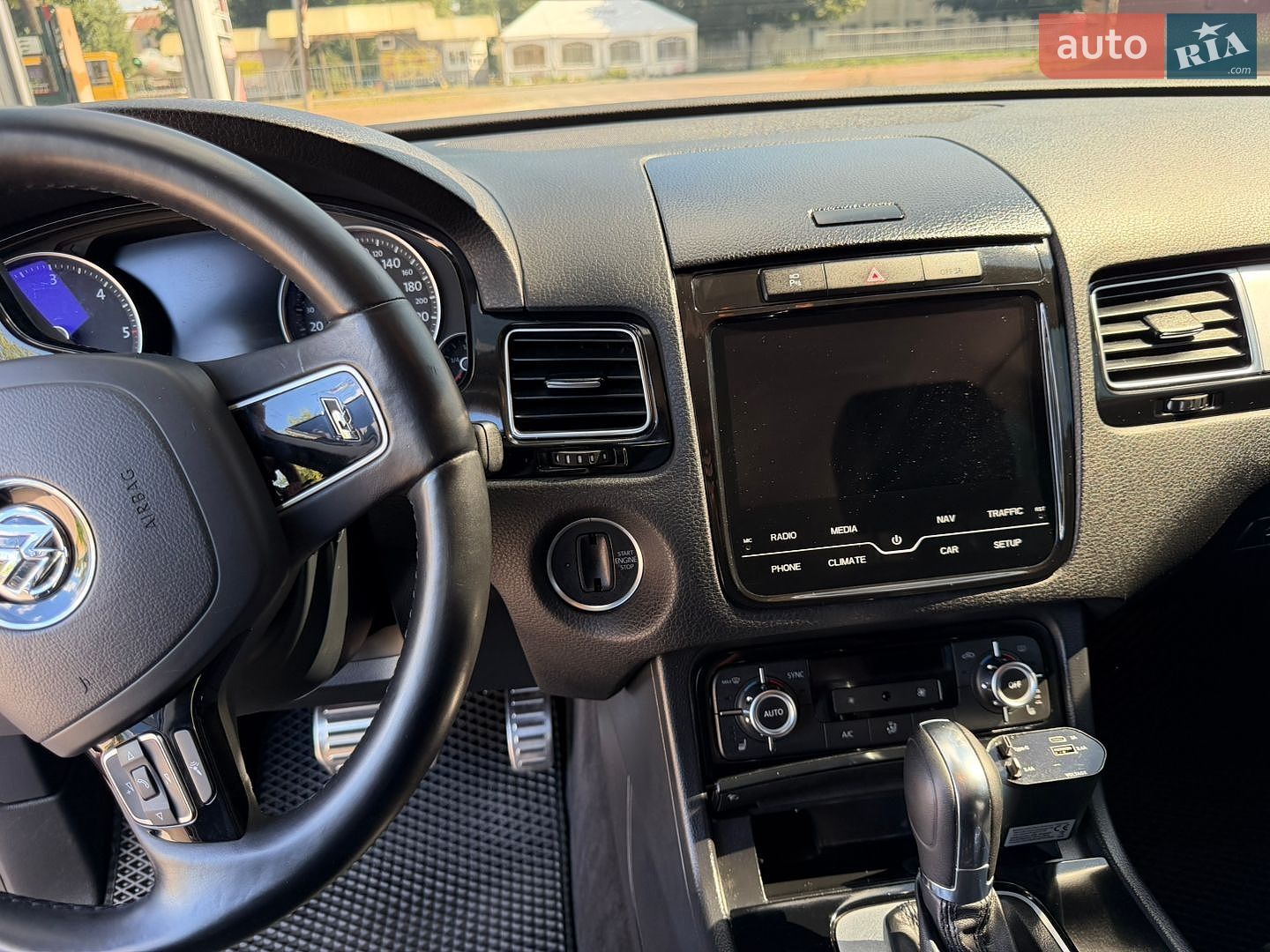 Volkswagen Touareg 2013 VIN WVGZZZ7PZED001762 фото оголошення 35 з 59
