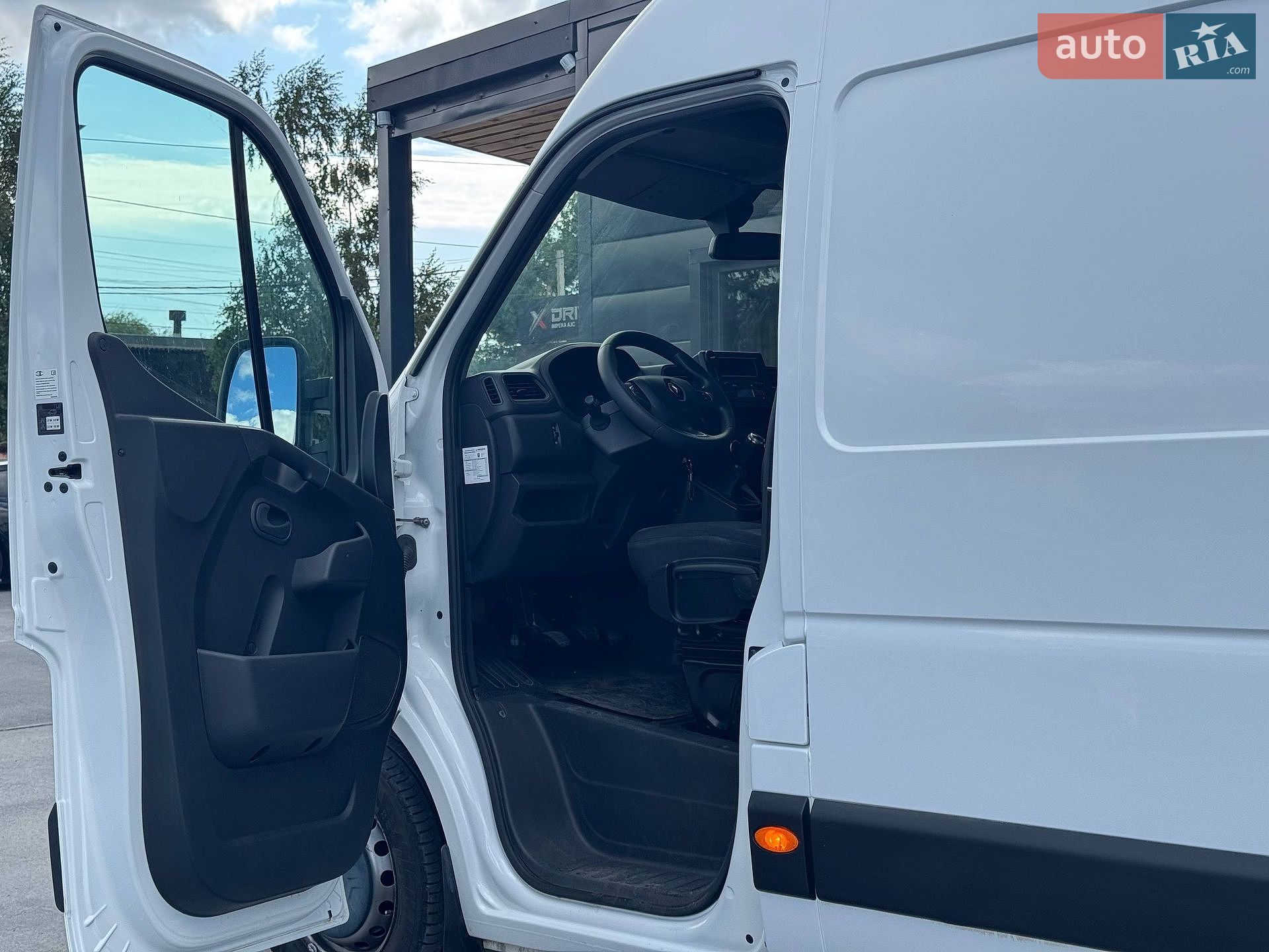 Renault Master 2021 VIN VF6MF000566938980 фото оголошення 17 з 44