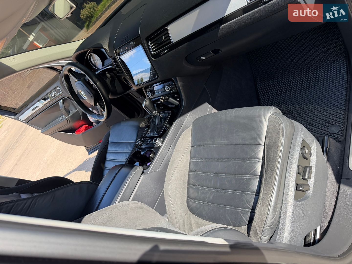 Volkswagen Touareg 2013 VIN WVGZZZ7PZED001762 фото оголошення 41 з 59
