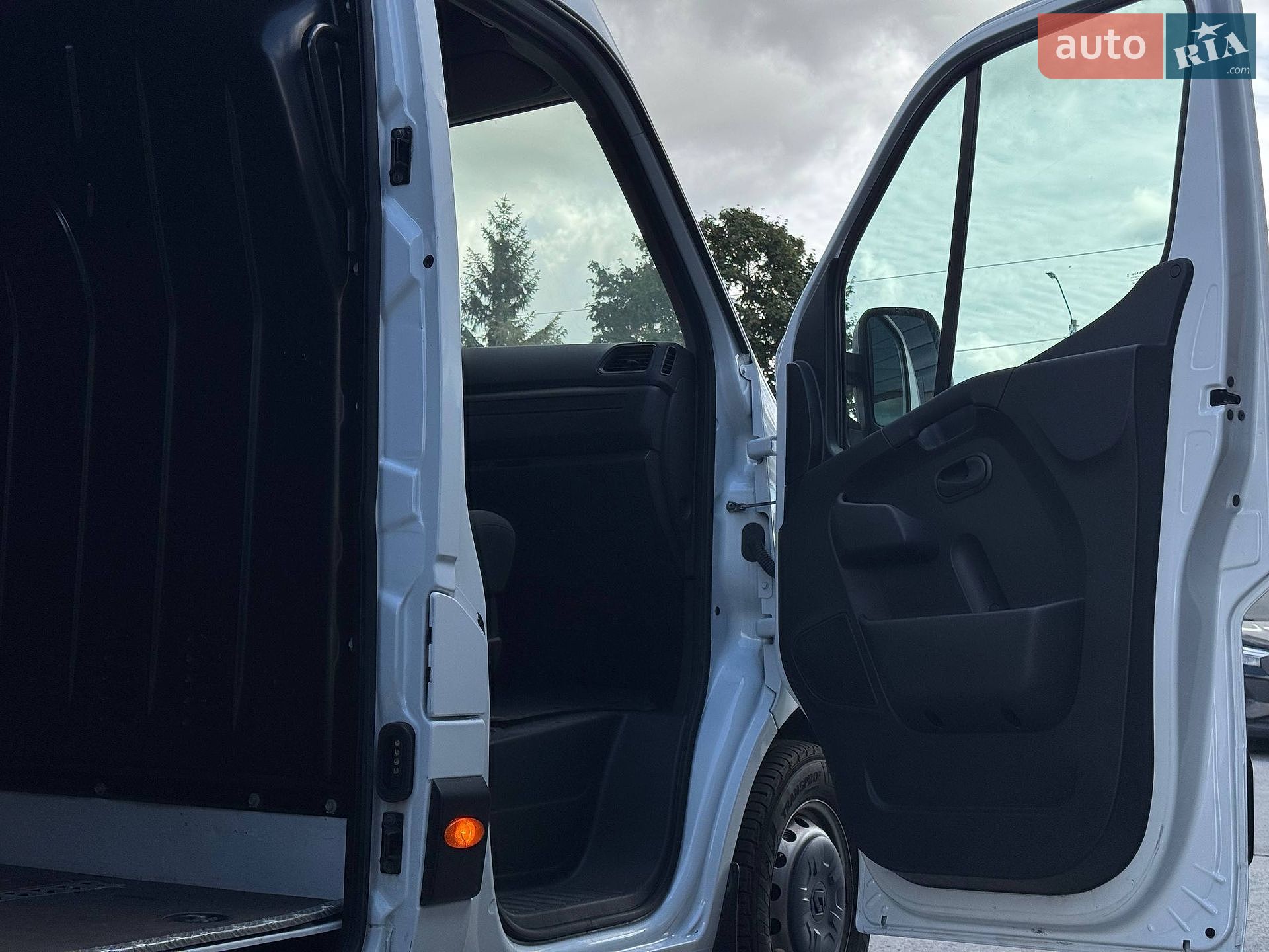 Renault Master 2021 VIN VF6MF000566938980 фото оголошення 37 з 44