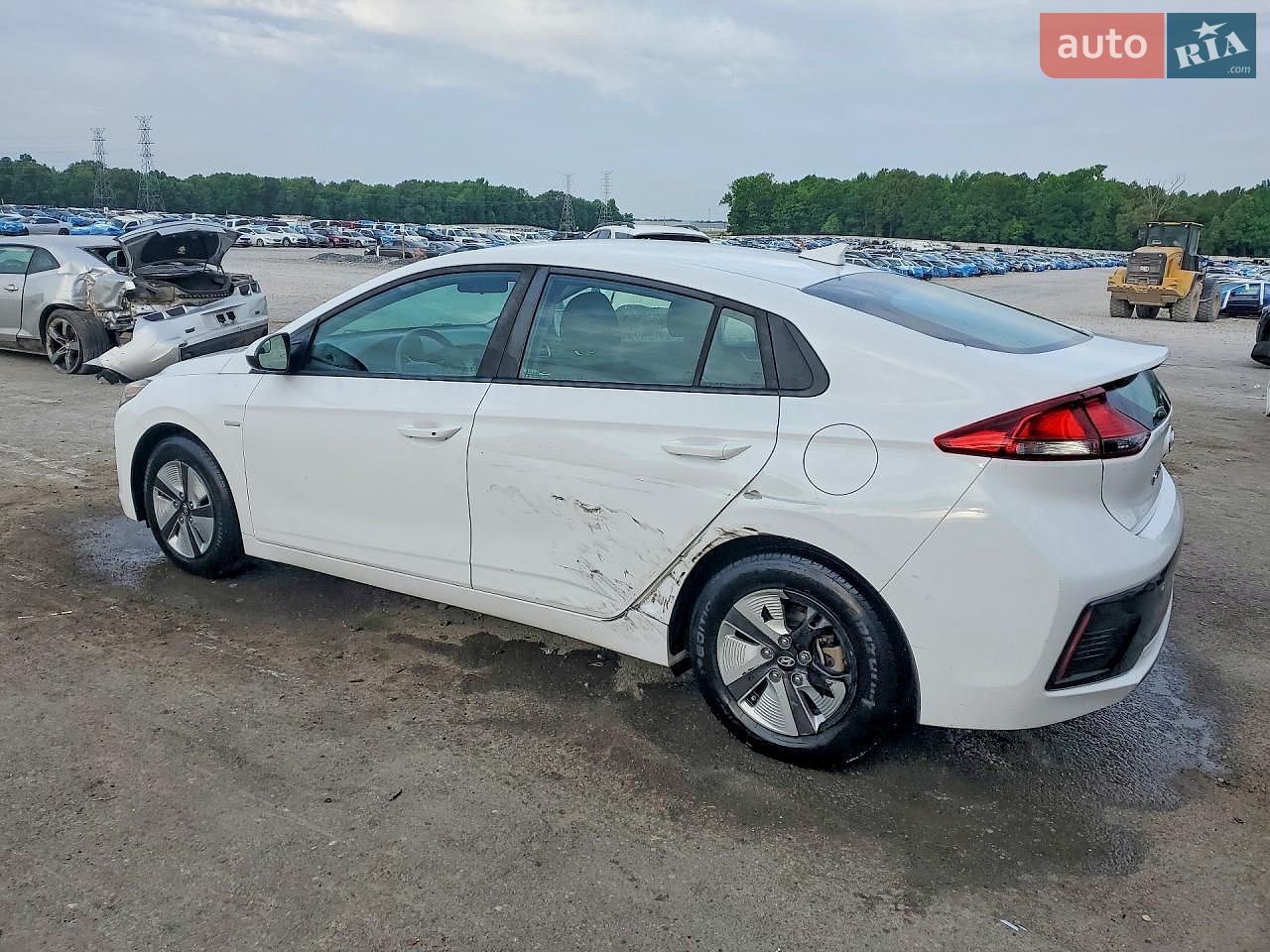 Hyundai Ioniq 2017 VIN KMHC65LC4JU064983 фото оголошення 2 з 12