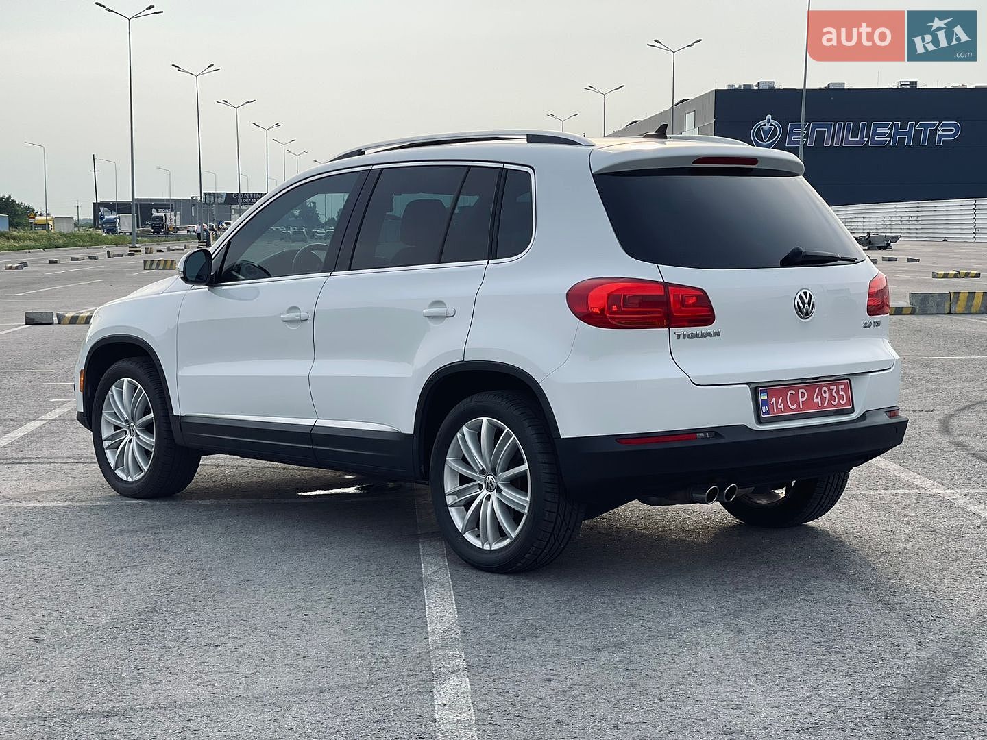 Volkswagen Tiguan 2014 VIN WVGAV7AX1FW558807 фото оголошення 4 з 20
