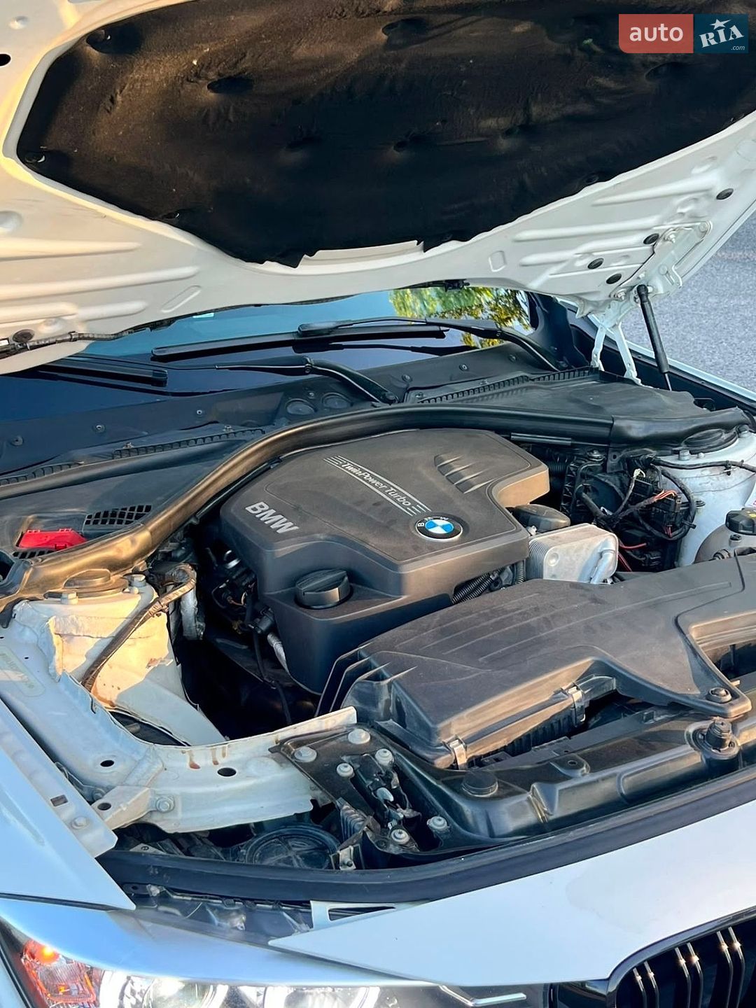 BMW 3 Series 2012 VIN WBA3A5C59CF349042 фото оголошення 10 з 42
