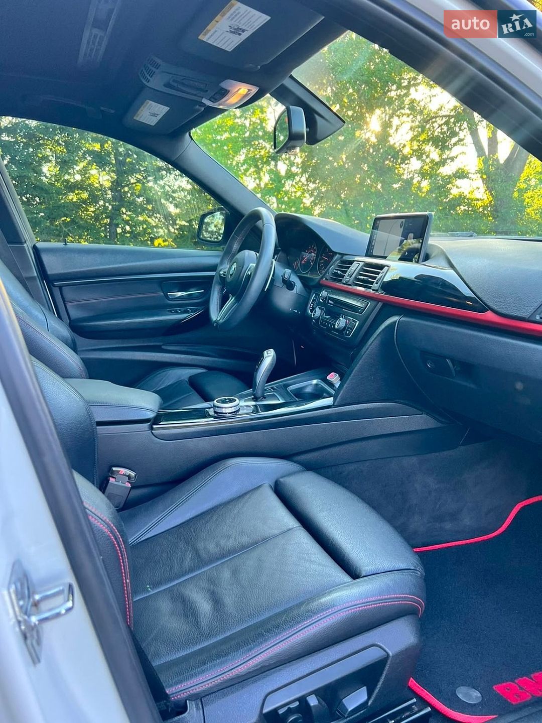 BMW 3 Series 2012 VIN WBA3A5C59CF349042 фото оголошення 19 з 42