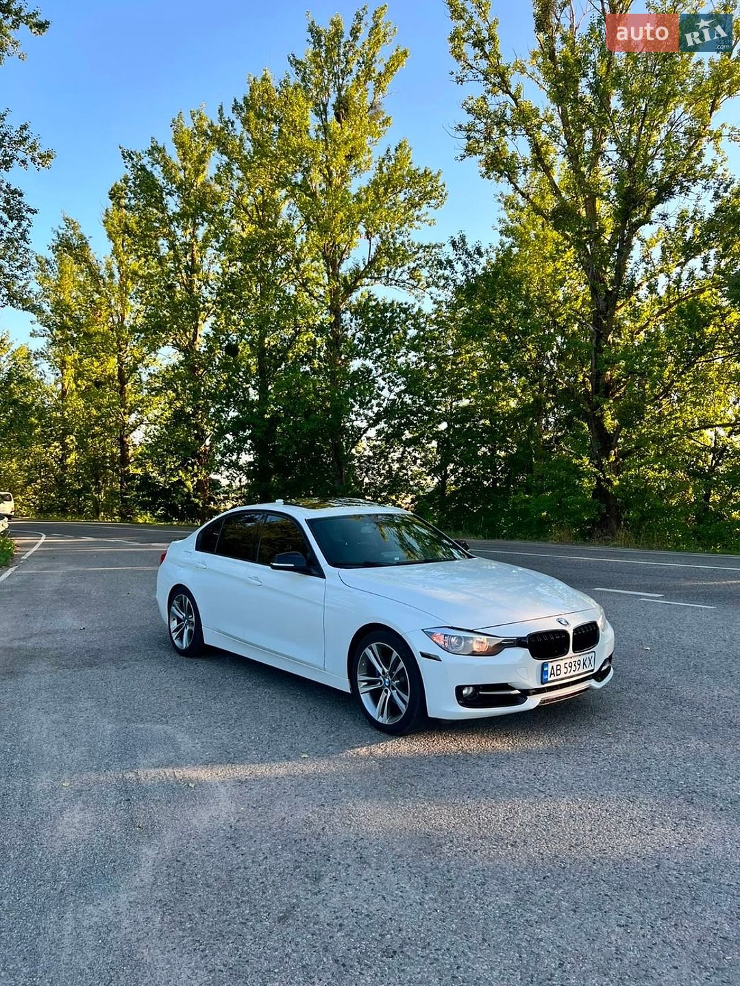 BMW 3 Series 2012 VIN WBA3A5C59CF349042 фото оголошення 28 з 42