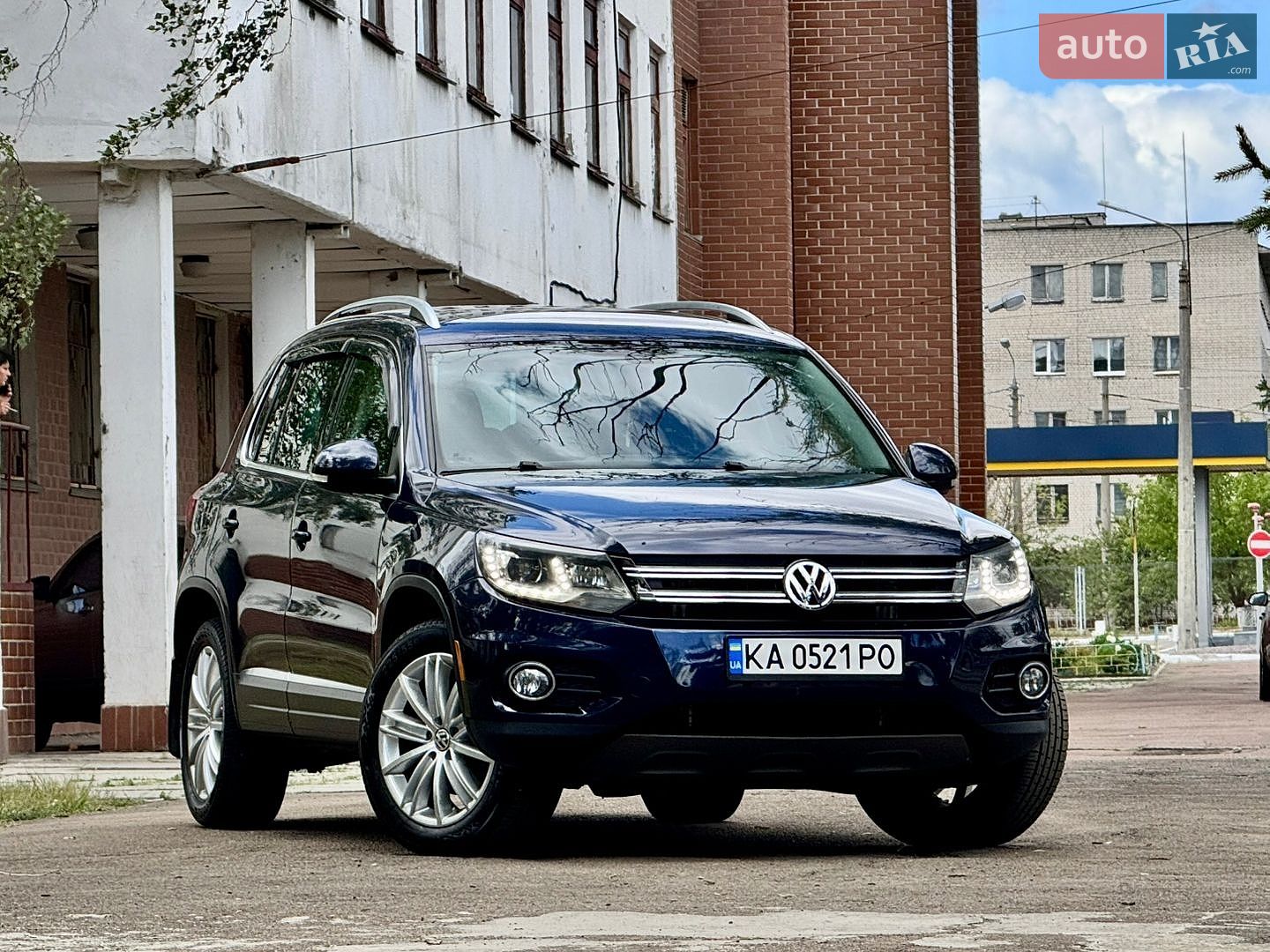 Volkswagen Tiguan 2016 VIN WVGBV7AX6GW577570 фото оголошення 5 з 36