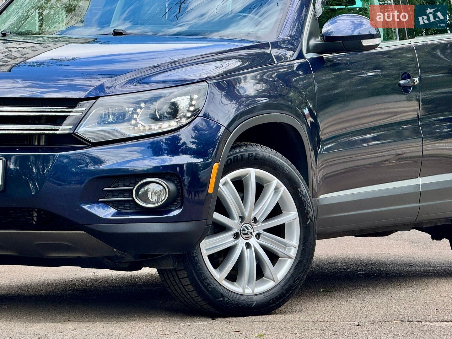 Volkswagen Tiguan 2016 VIN WVGBV7AX6GW577570 фото оголошення 9 з 36