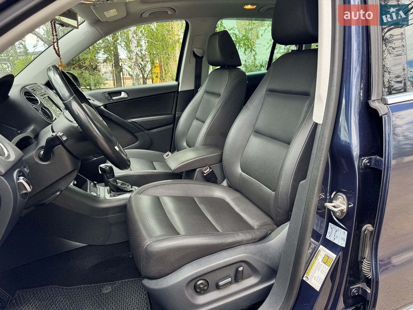 Volkswagen Tiguan 2016 VIN WVGBV7AX6GW577570 фото оголошення 25 з 36