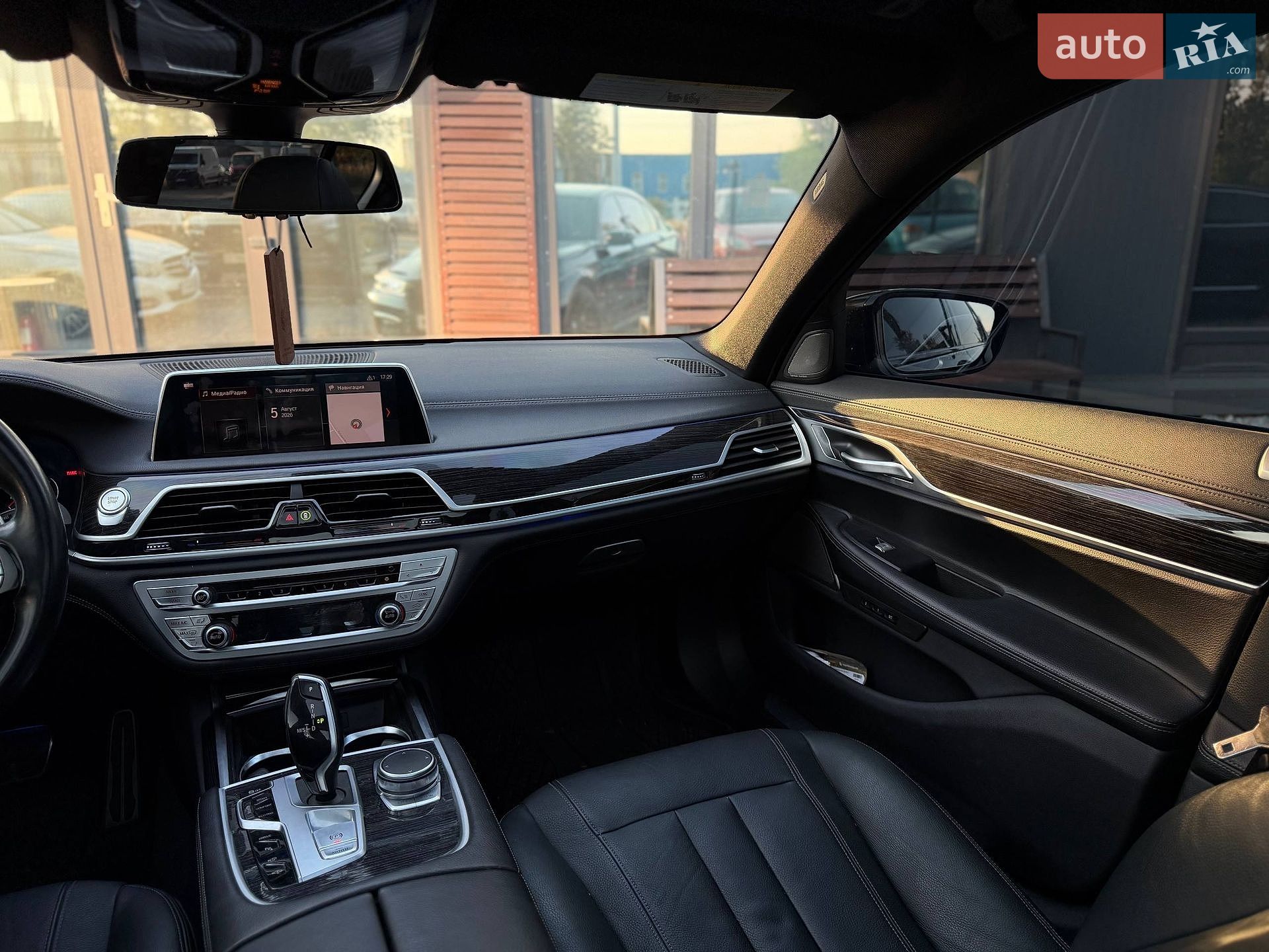 BMW 7 Series 2018 VIN WBA7J2C5XKB440410 фото оголошення 22 з 55