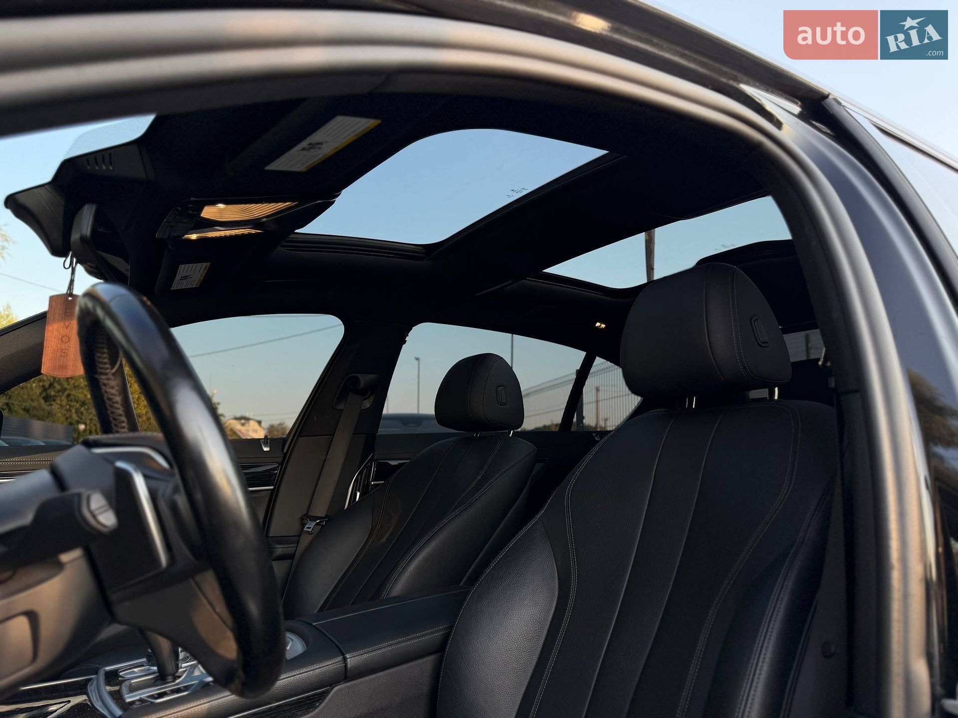 BMW 7 Series 2018 VIN WBA7J2C5XKB440410 фото оголошення 33 з 55