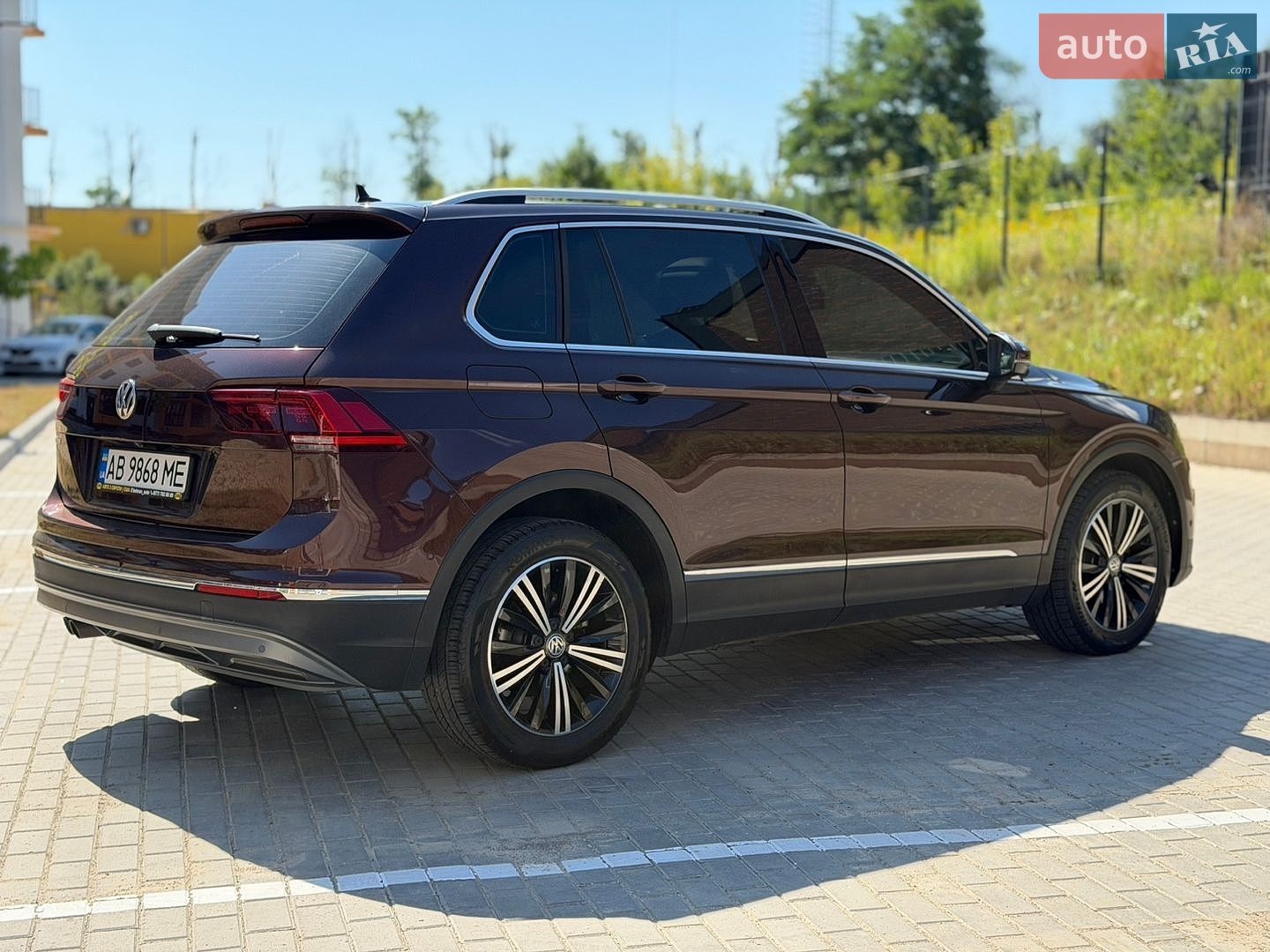 Volkswagen Tiguan 2018 VIN WVGZZZ5NZJW964315 фото оголошення 5 з 30