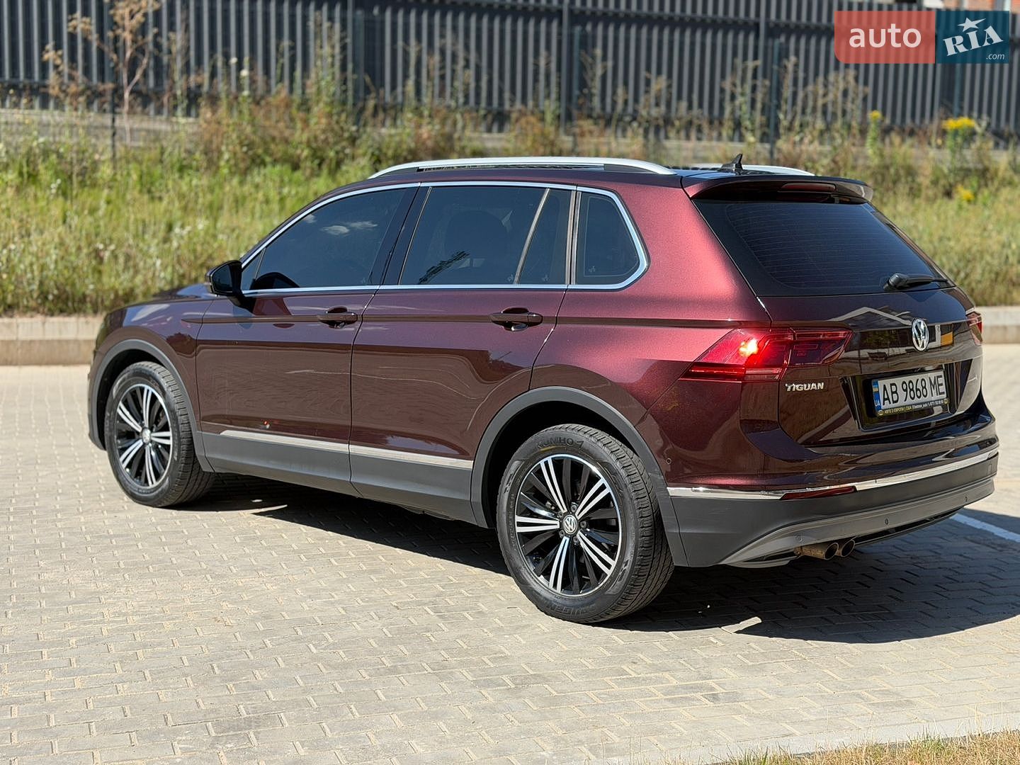 Volkswagen Tiguan 2018 VIN WVGZZZ5NZJW964315 фото оголошення 8 з 30