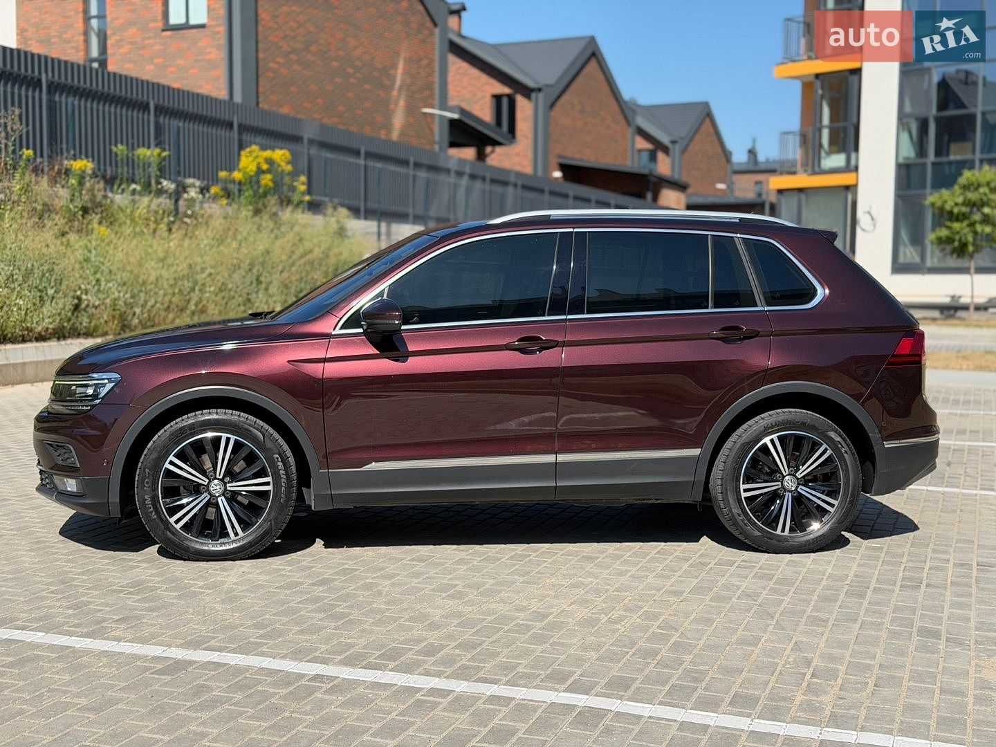 Volkswagen Tiguan 2018 VIN WVGZZZ5NZJW964315 фото оголошення 9 з 30