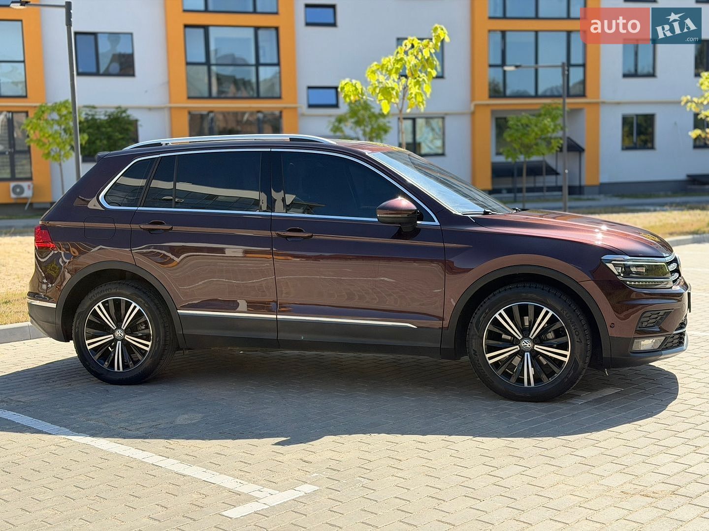 Volkswagen Tiguan 2018 VIN WVGZZZ5NZJW964315 фото оголошення 4 з 30