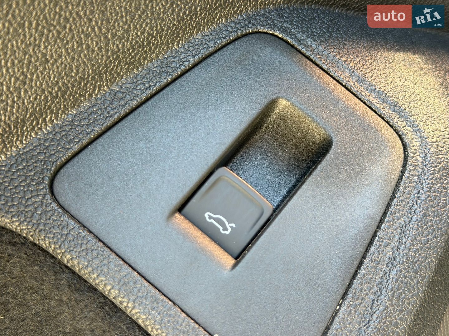 Volkswagen Tiguan 2018 VIN WVGZZZ5NZJW964315 фото оголошення 19 з 30