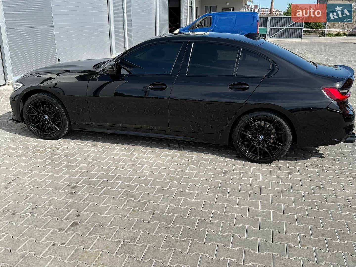 BMW 3 Series 2019 VIN WBA5V7100KFH19523 фото оголошення 4 з 25