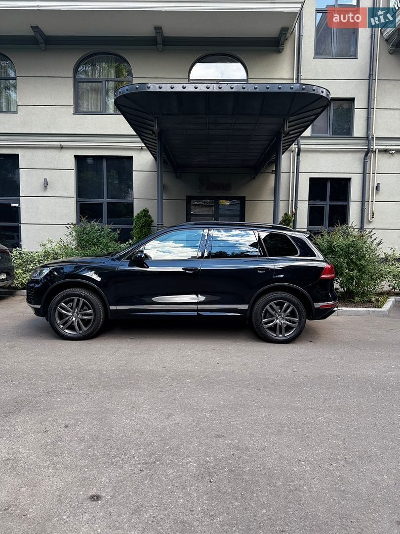 Volkswagen Touareg 2016 VIN WVGZZZ7PZHD011871 фото оголошення 13 з 26