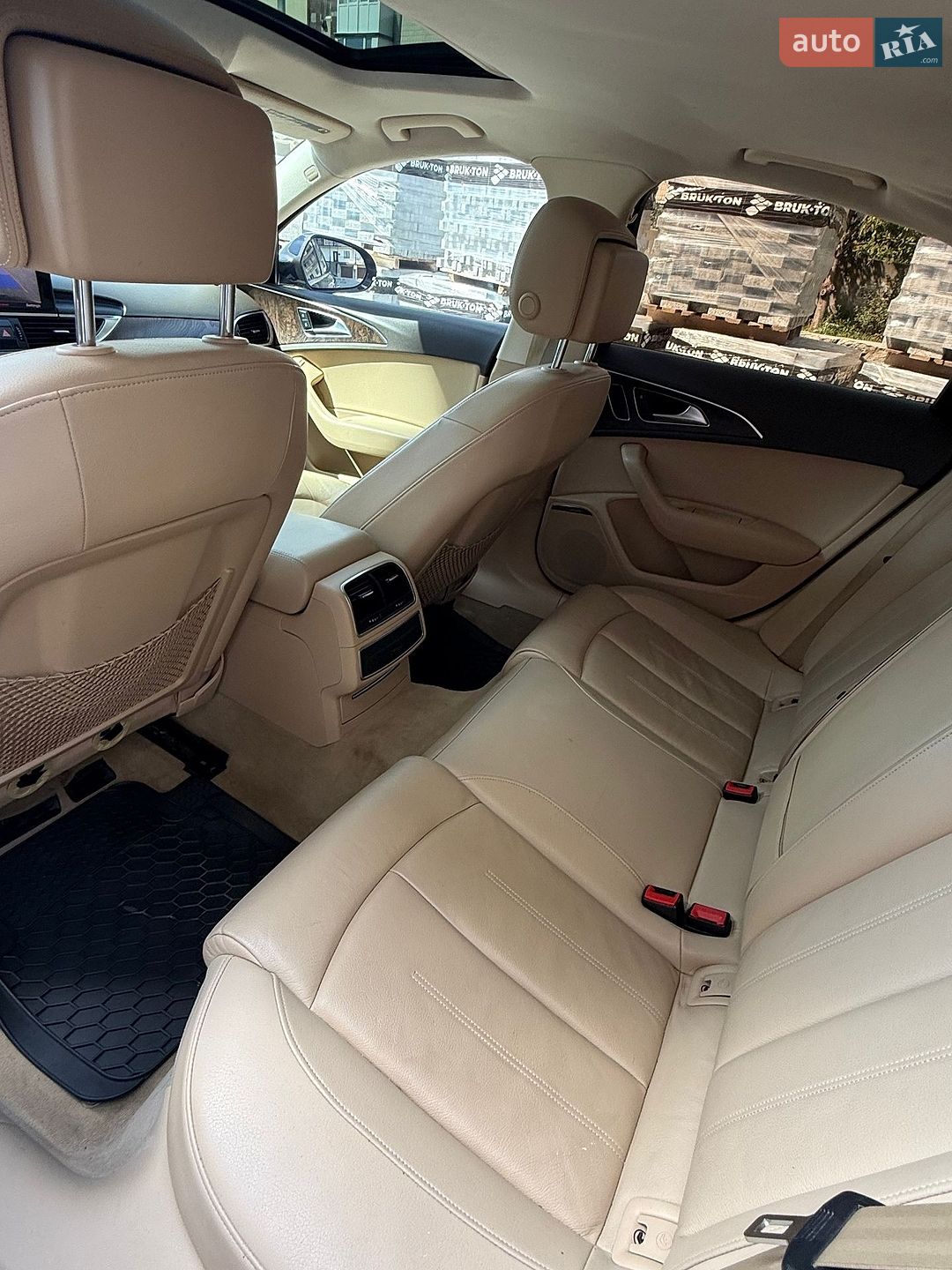 Audi A6 2012 VIN WAUGFAFC2DN043376 фото оголошення 11 з 14