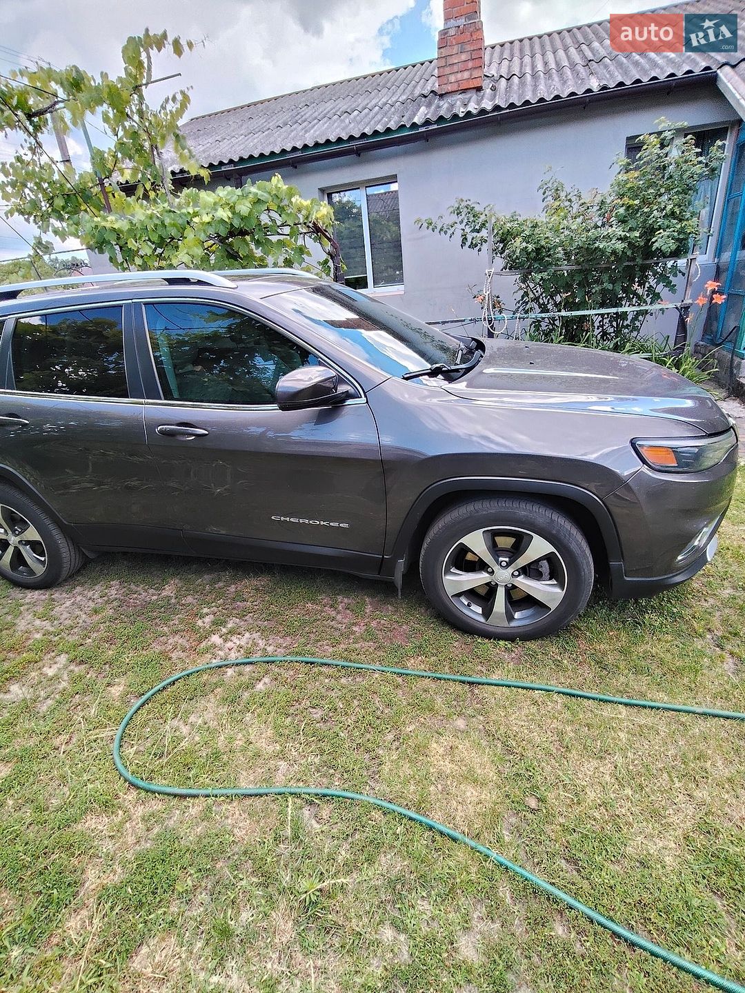 Jeep Cherokee 2018 VIN 1C4PJLDB5KD327045 фото оголошення 8 з 17