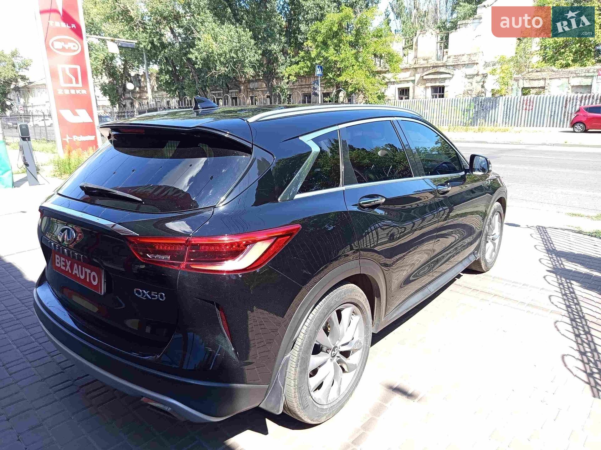 Infiniti QX50 2020 VIN 3PCAJ5M12LF116713 фото оголошення 7 з 40