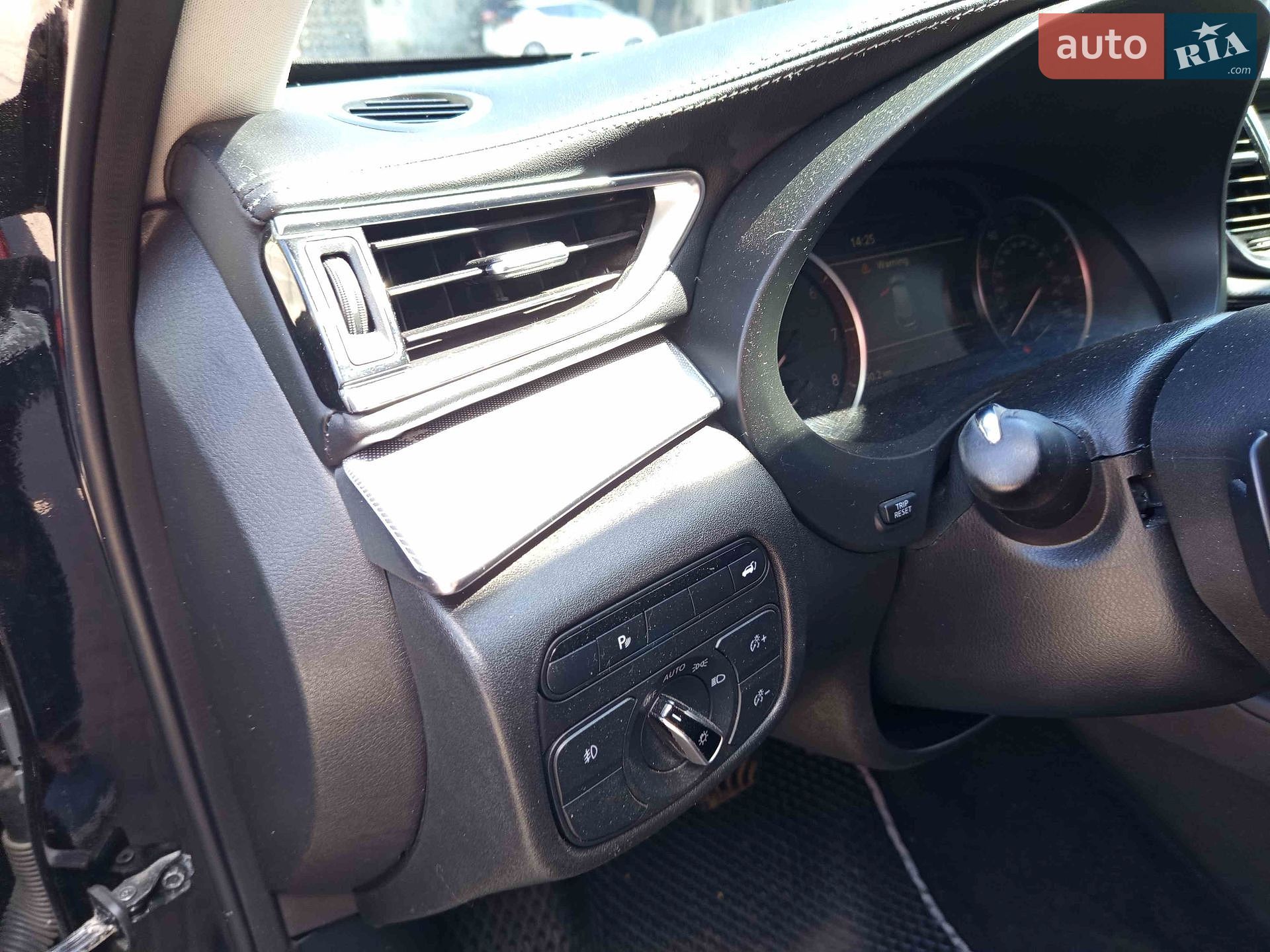 Infiniti QX50 2020 VIN 3PCAJ5M12LF116713 фото оголошення 13 з 40