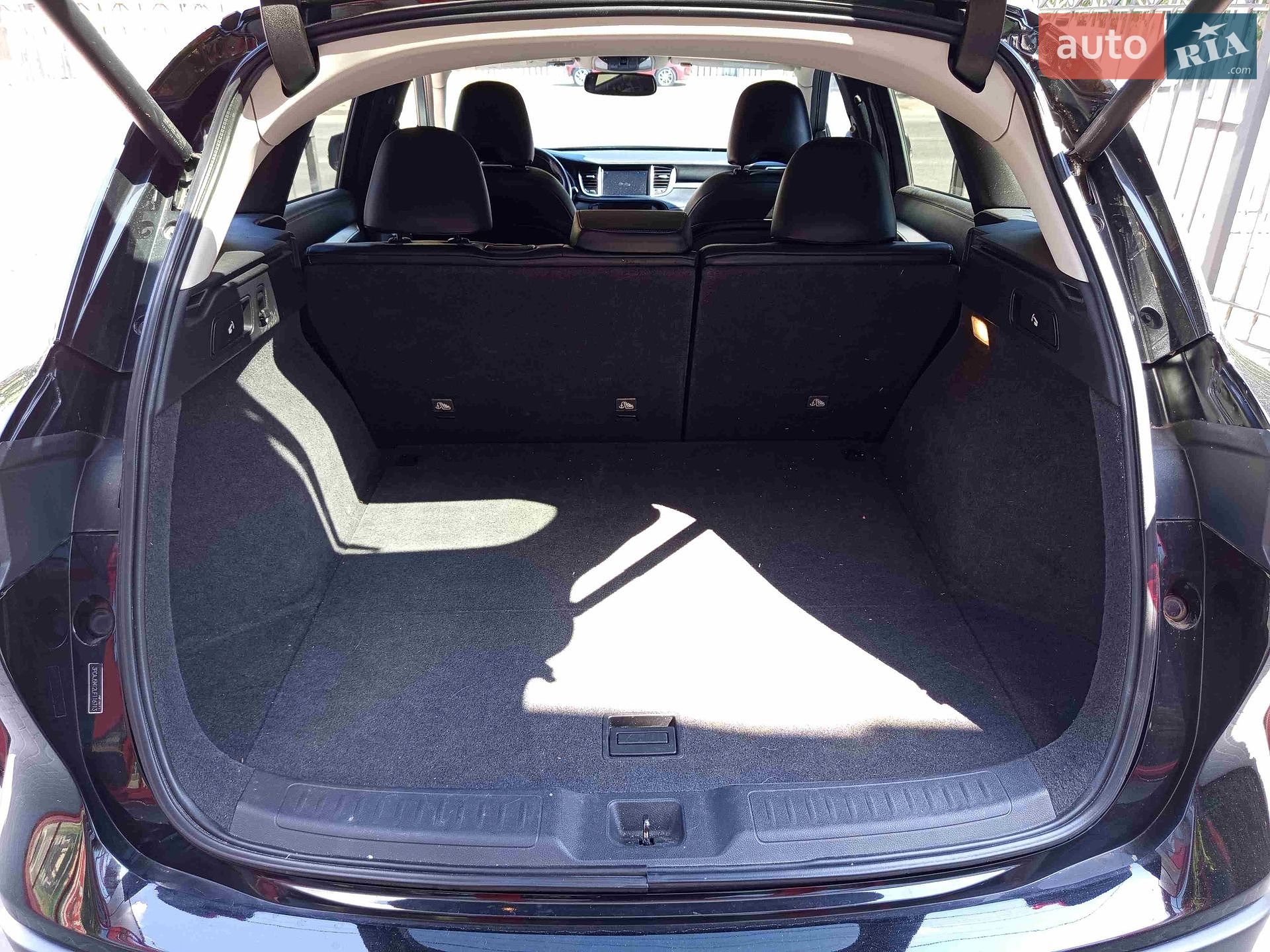 Infiniti QX50 2020 VIN 3PCAJ5M12LF116713 фото оголошення 26 з 40