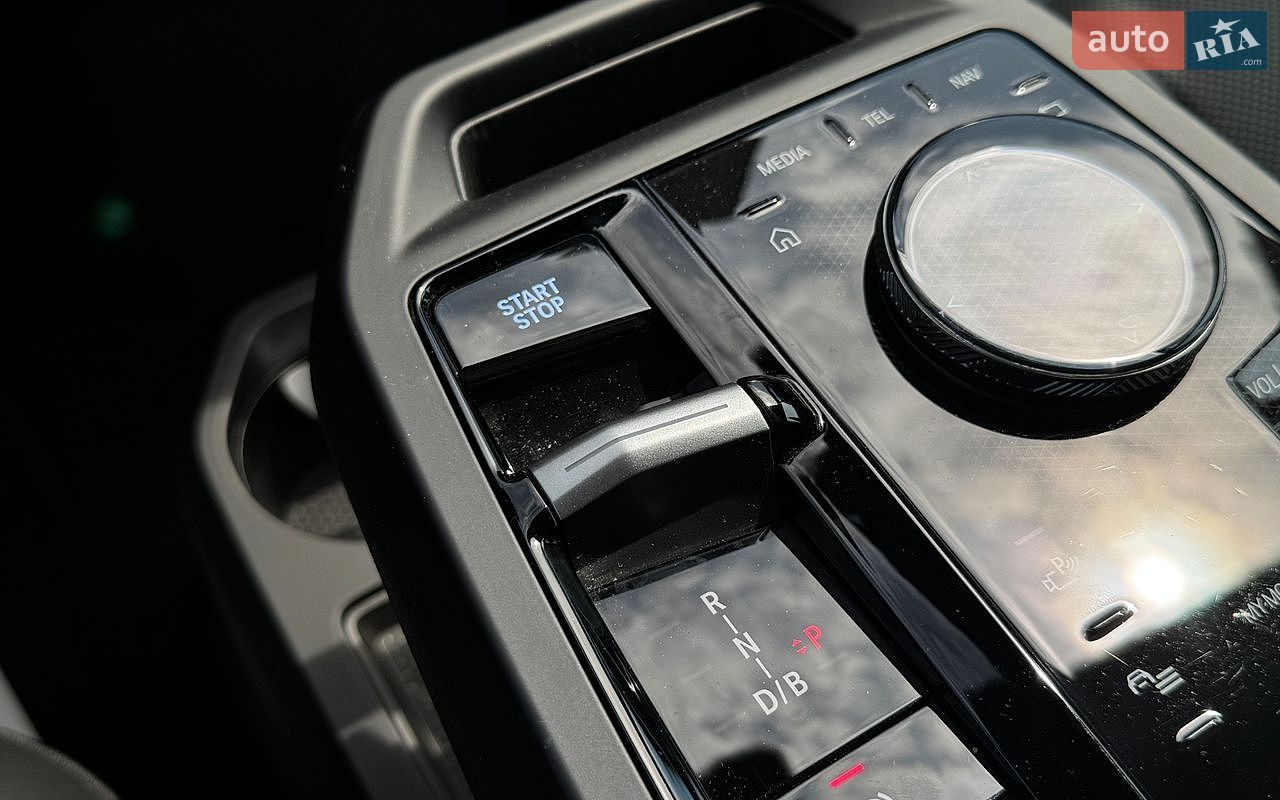 BMW iX 2024 VIN WB523CF07SCT17117 фото оголошення 24 з 48