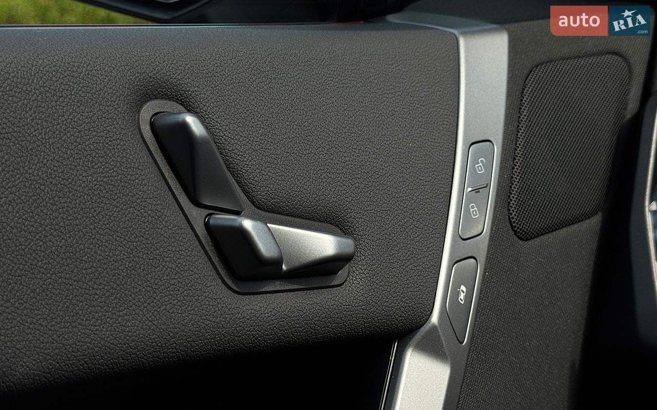 BMW iX 2024 VIN WB523CF07SCT17117 фото оголошення 32 з 48