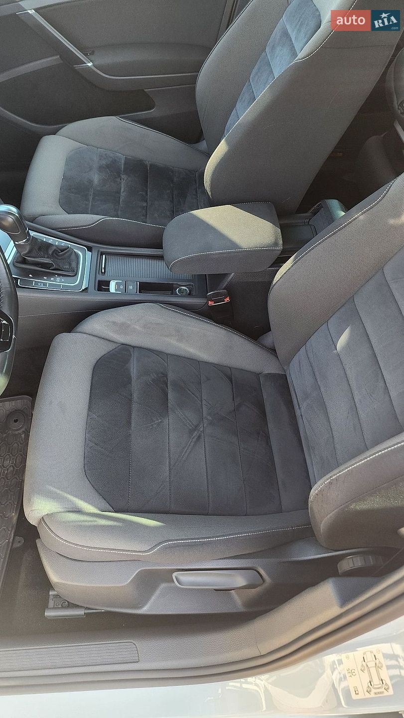 Volkswagen Golf 2013 VIN WVWZZZAUZEW064522 фото оголошення 10 з 19