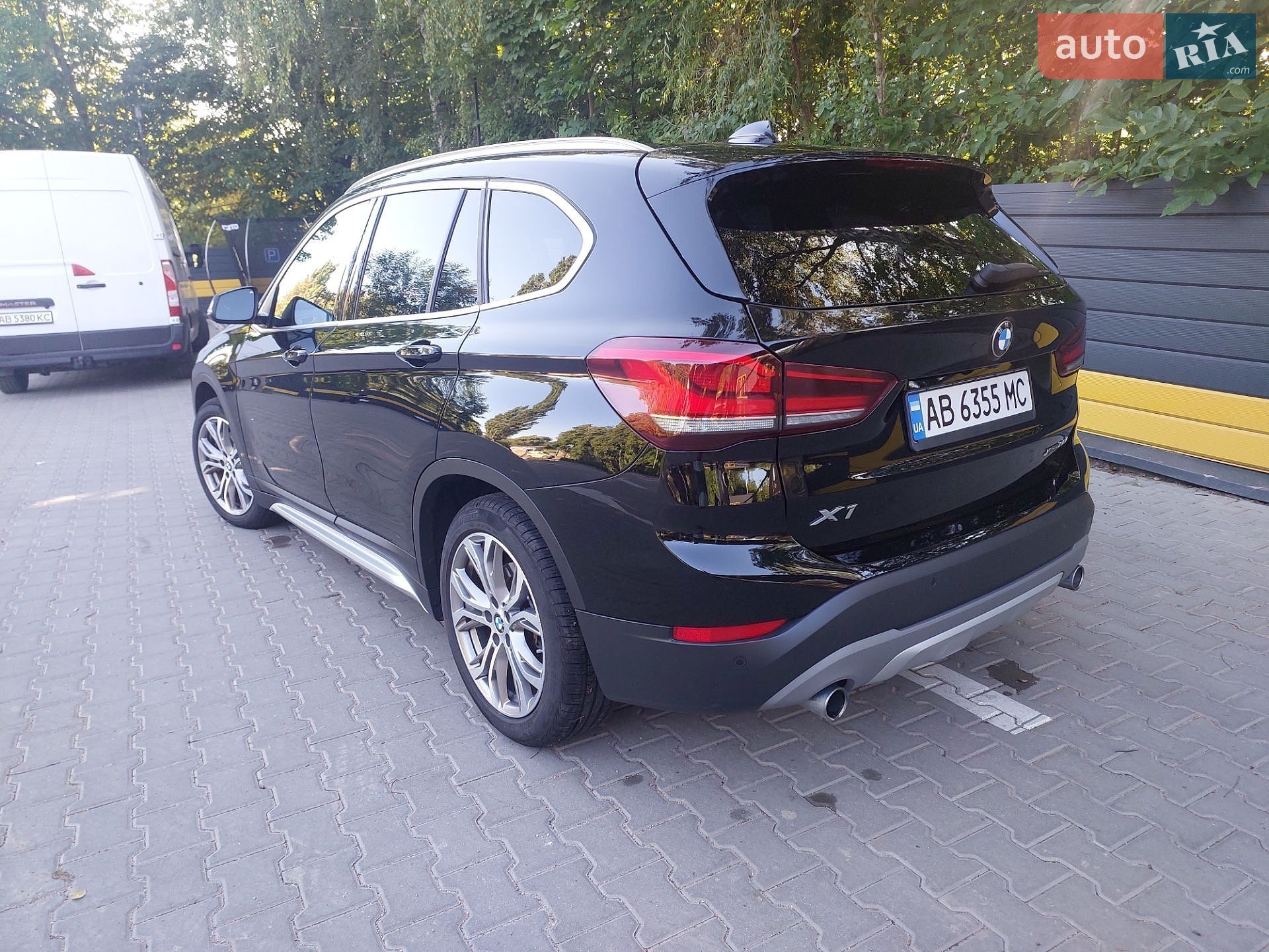 BMW X1 2019 VIN WBXHT3C51K3H34964 фото оголошення 4 з 21