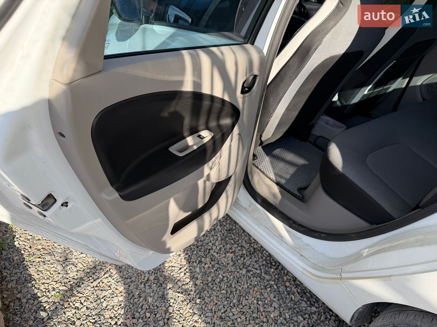 Renault Zoe 2014 VIN VF1AGVYA051937528 фото оголошення 10 з 10