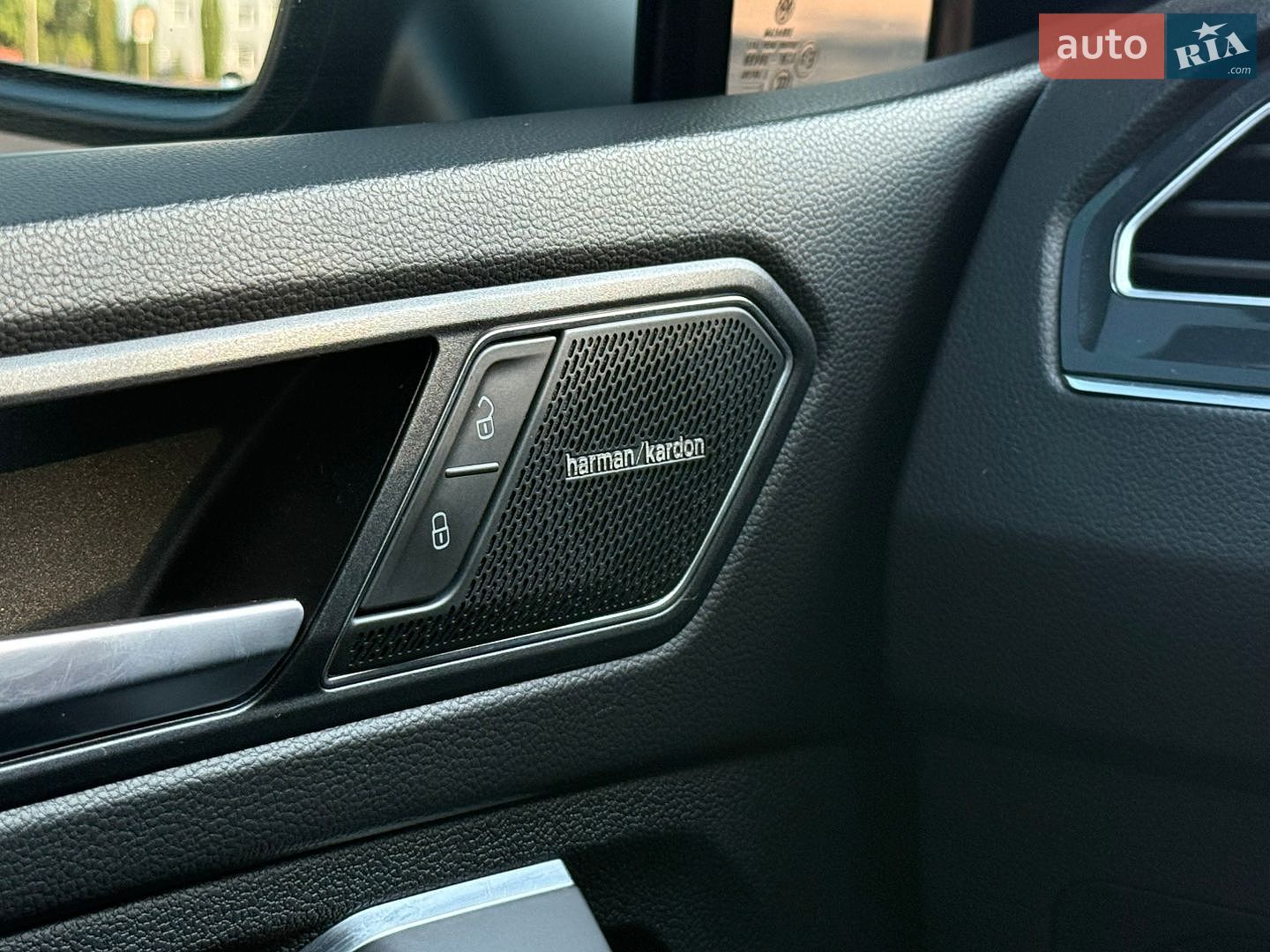 Volkswagen Tiguan 2022 VIN WVGZZZ5N1PW503870 фото оголошення 9 з 12