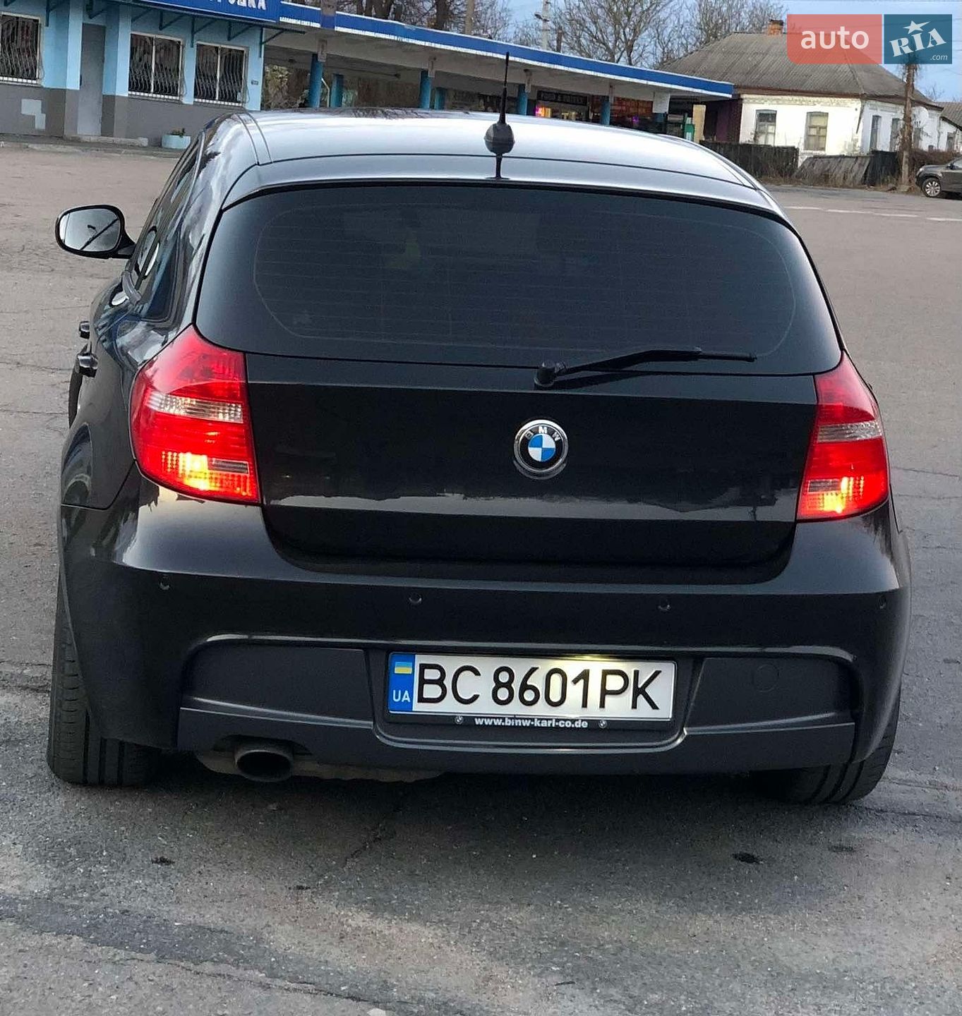 BMW 1 Series 2009 VIN WBAUH31020E401978 фото оголошення 28 з 32