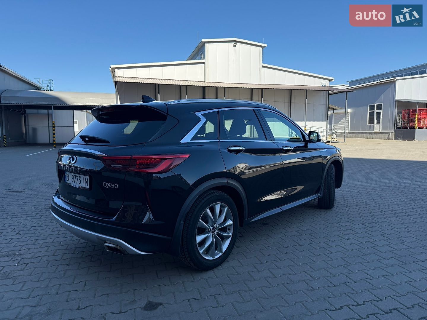 Infiniti QX50 2018 VIN 3PCAJ5M34KF132377 фото оголошення 4 з 14
