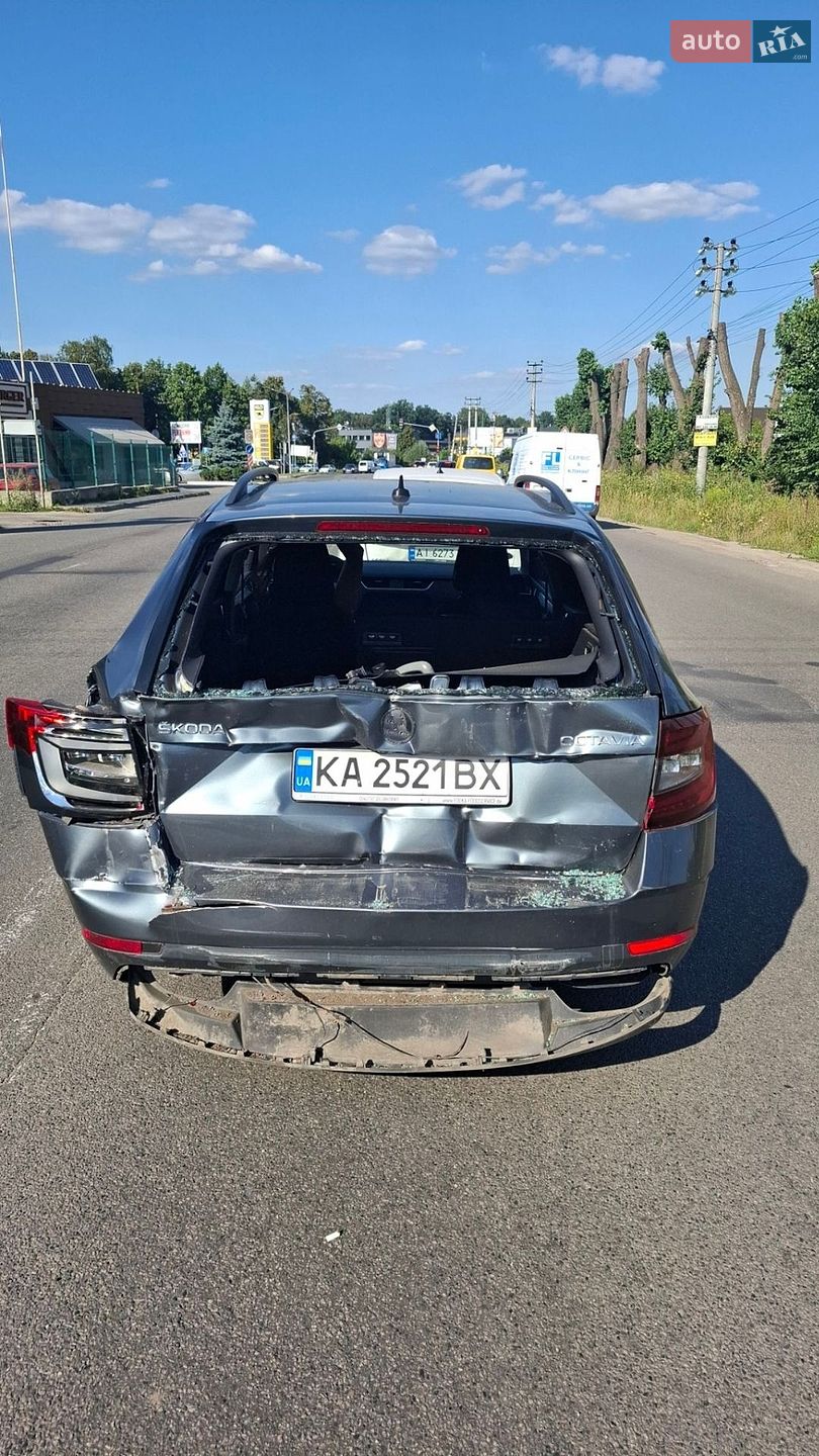 Skoda Octavia 2017 VIN TMBJJ7NE9J0221810 фото оголошення 5 з 9