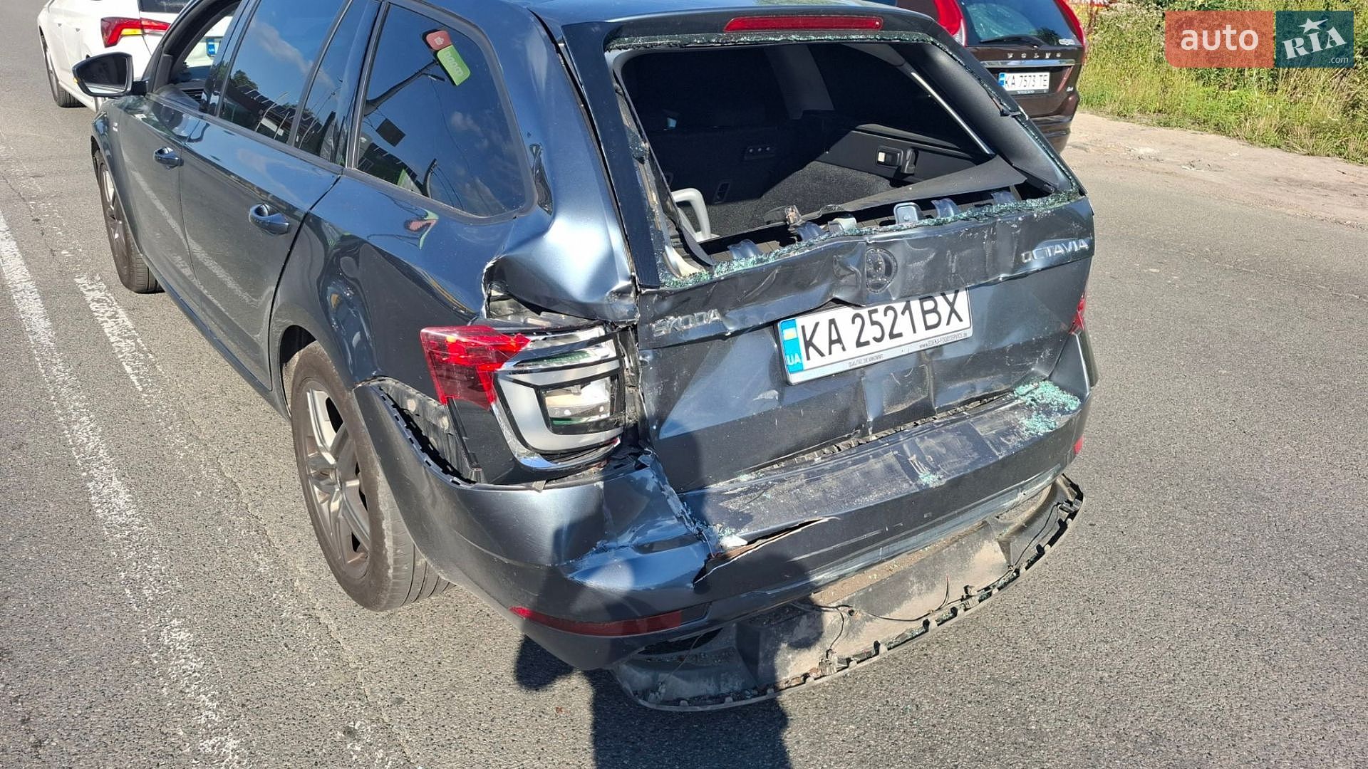 Skoda Octavia 2017 VIN TMBJJ7NE9J0221810 фото оголошення 4 з 9