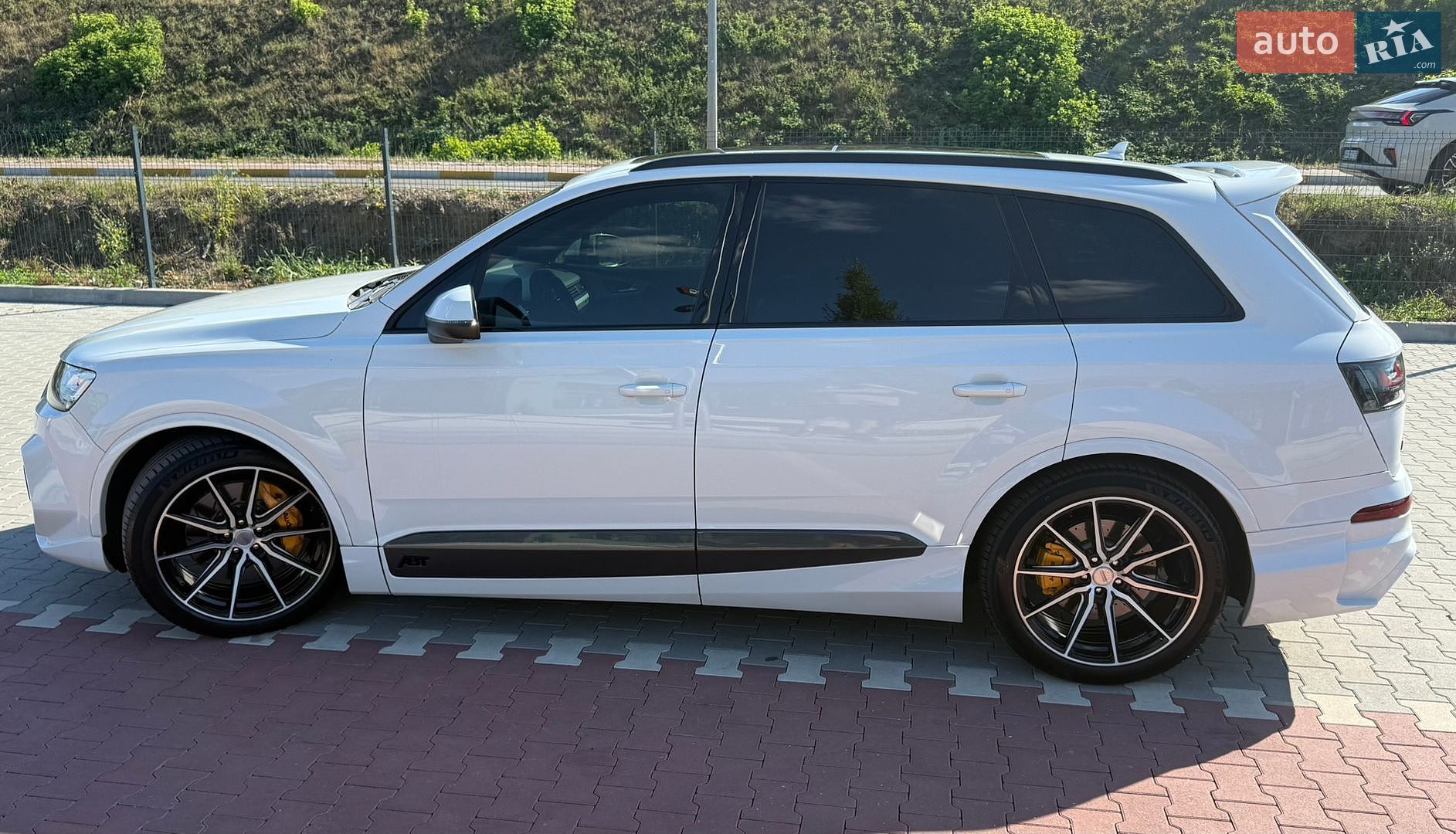 Audi Q7 2018 VIN WA1WAAF76JD039553 фото оголошення 9 з 15