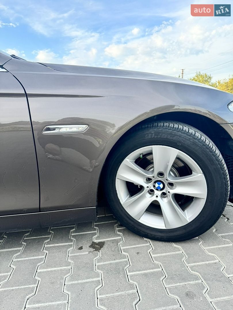 BMW 5 Series 2012 VIN WBAXH5C58DDW13104 фото оголошення 32 з 52