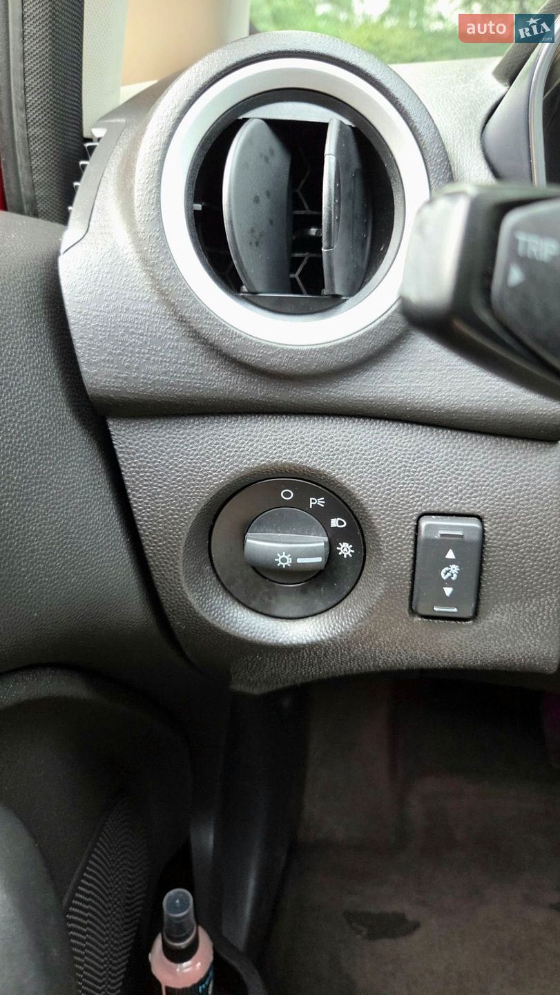 Ford Fiesta 2013 VIN 3FADP4EJ0EM114516 фото оголошення 12 з 20